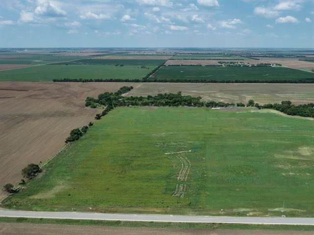 7+/-acres On 263rd St. Property Photo 3