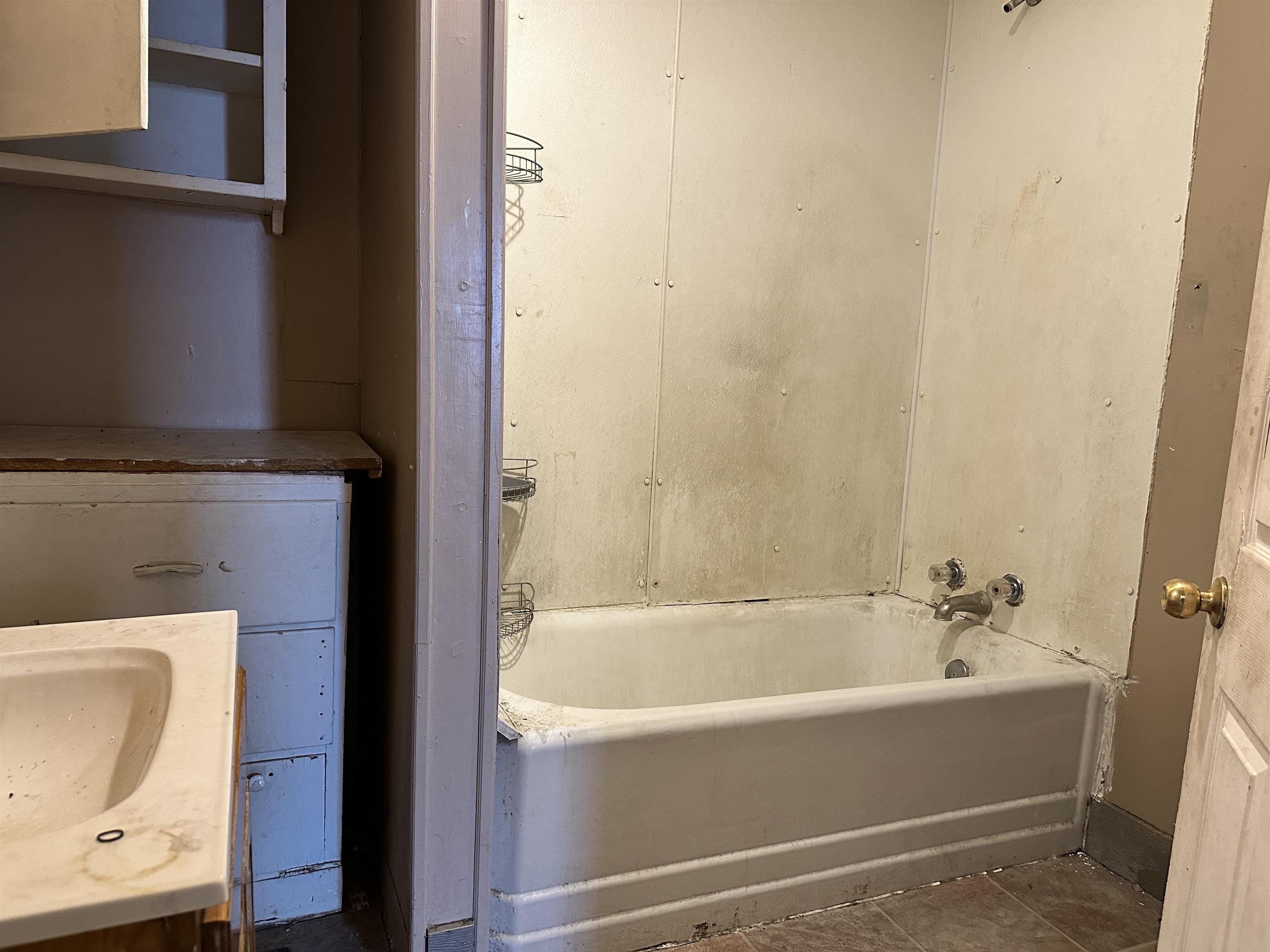 110 N College Ave Property Photo 11