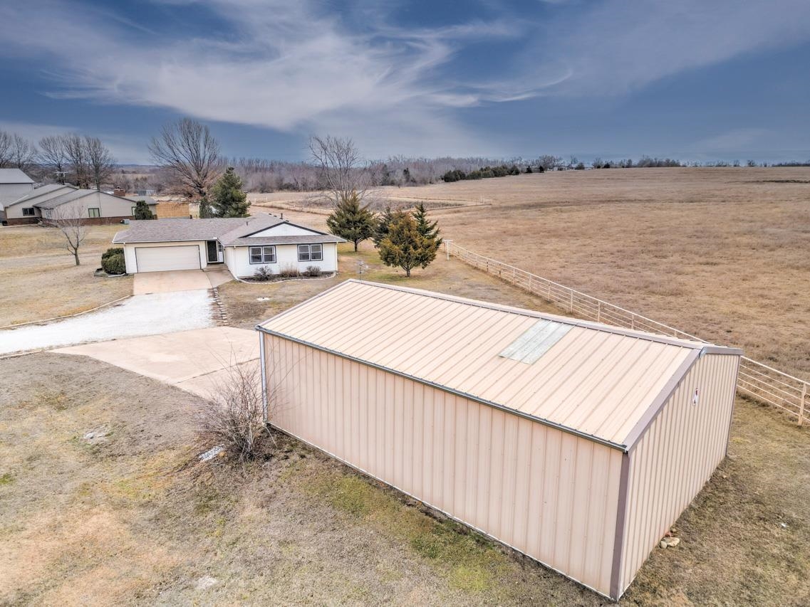 8739 192nd Rd Property Photo