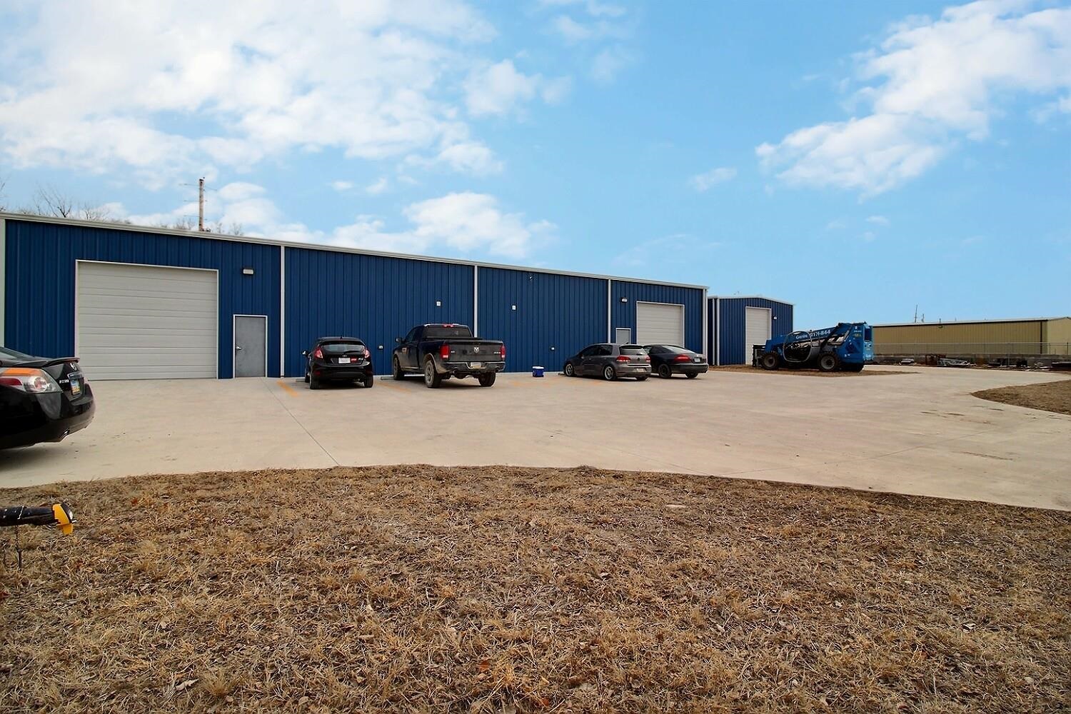 1795/1801 S Leonine Property Photo 2