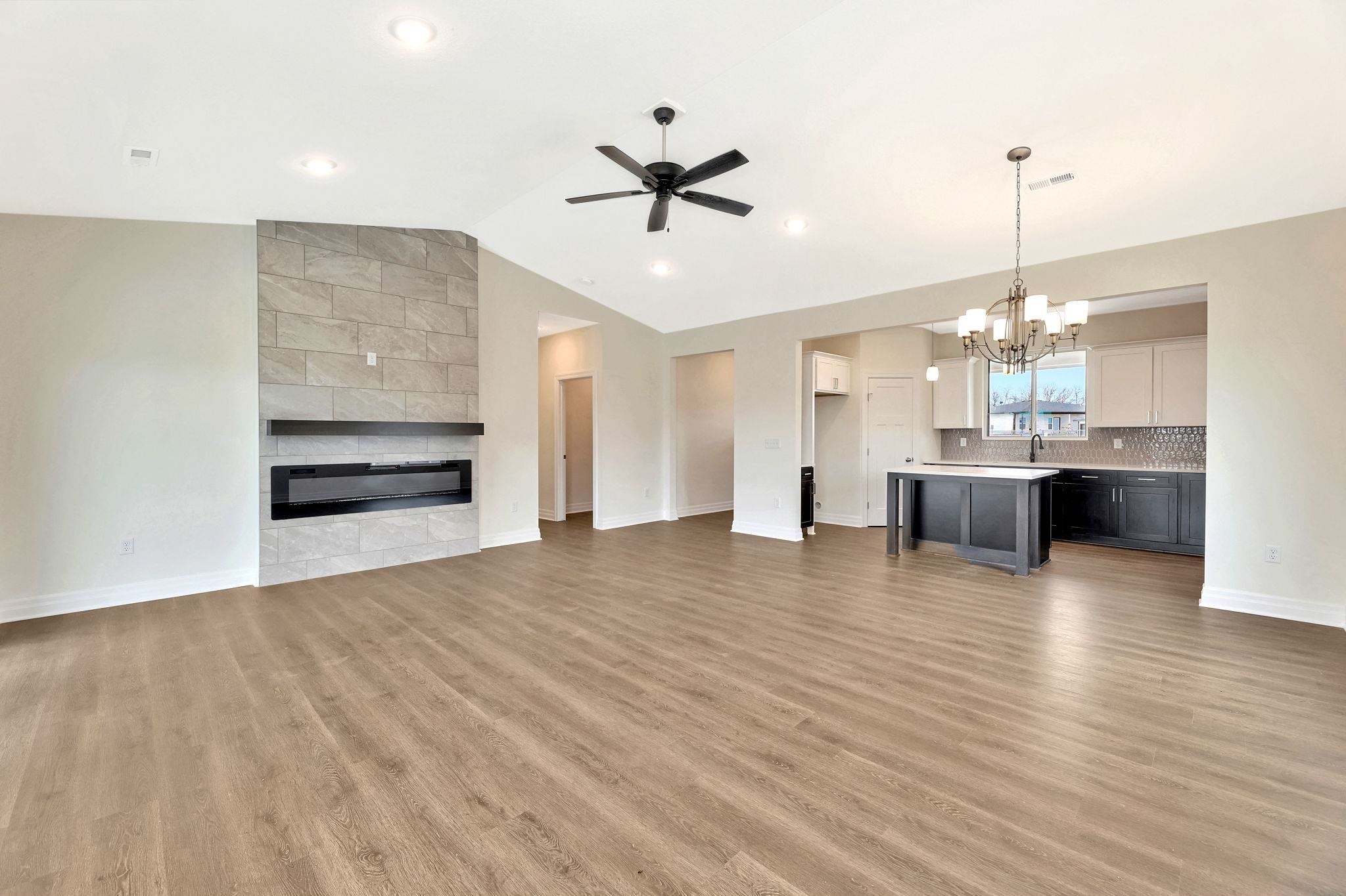 10012 E Annabelle Cir Property Photo 4