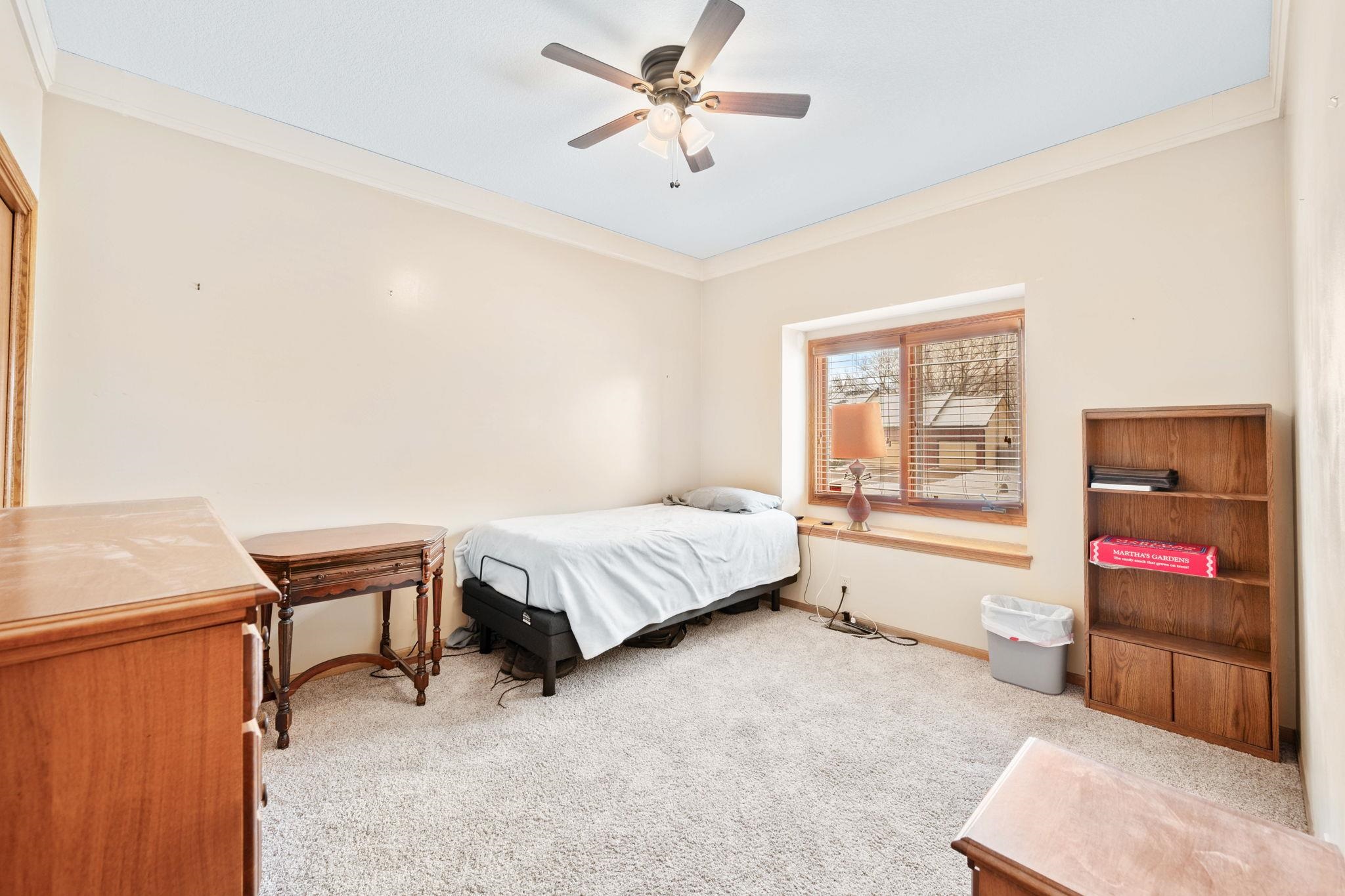 126 S Coach House Rd Property Photo 23