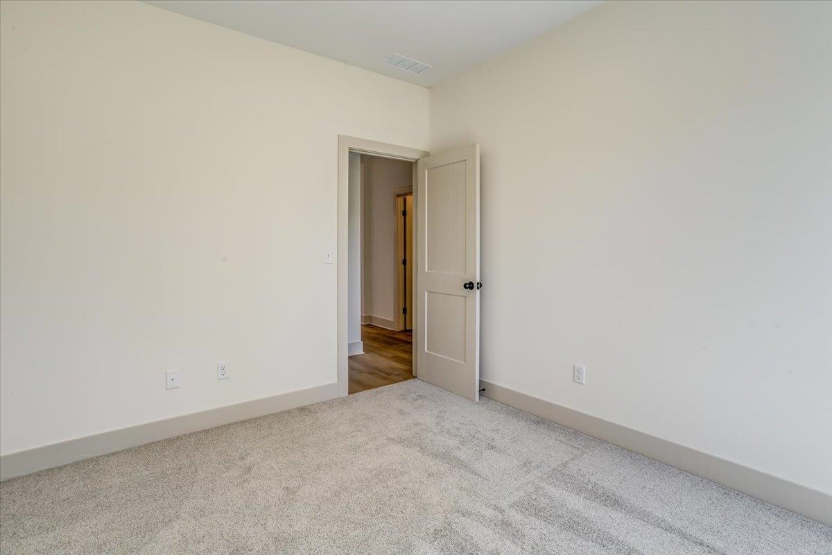 5551 Wandering Way Property Photo 23
