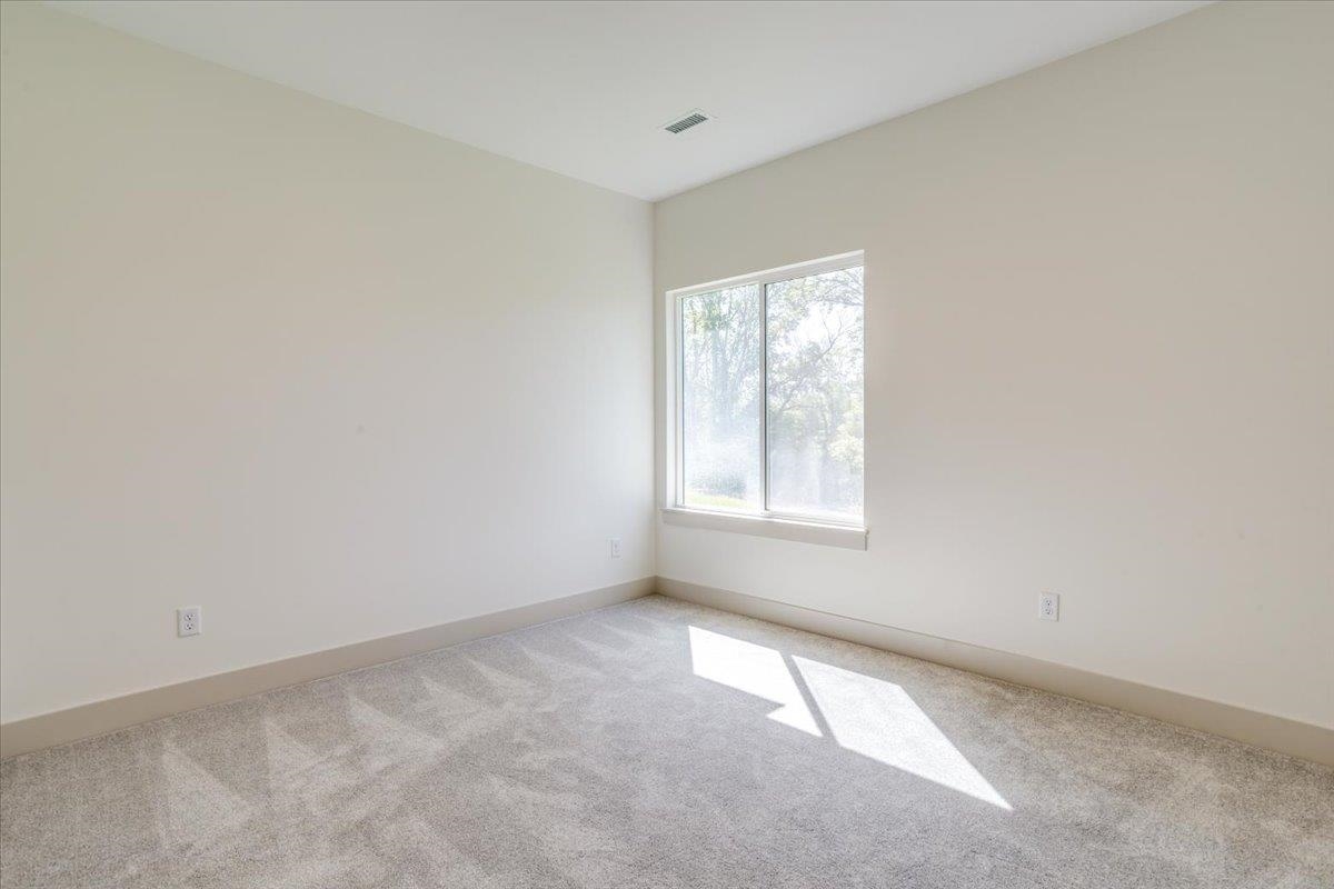 5551 Wandering Way Property Photo 24