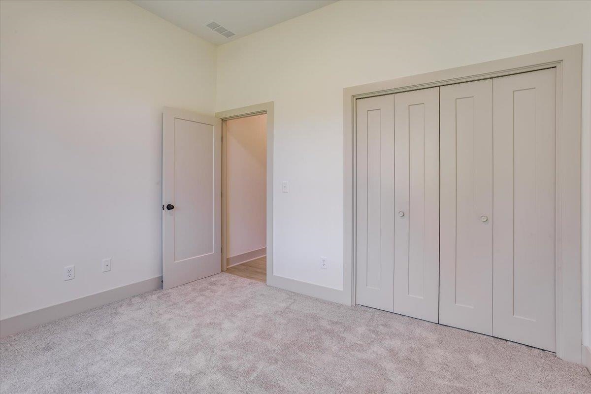 5553 Wandering Way Property Photo 26