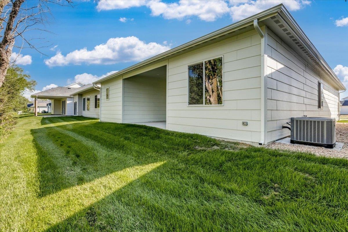 5553 Wandering Way Property Photo 28