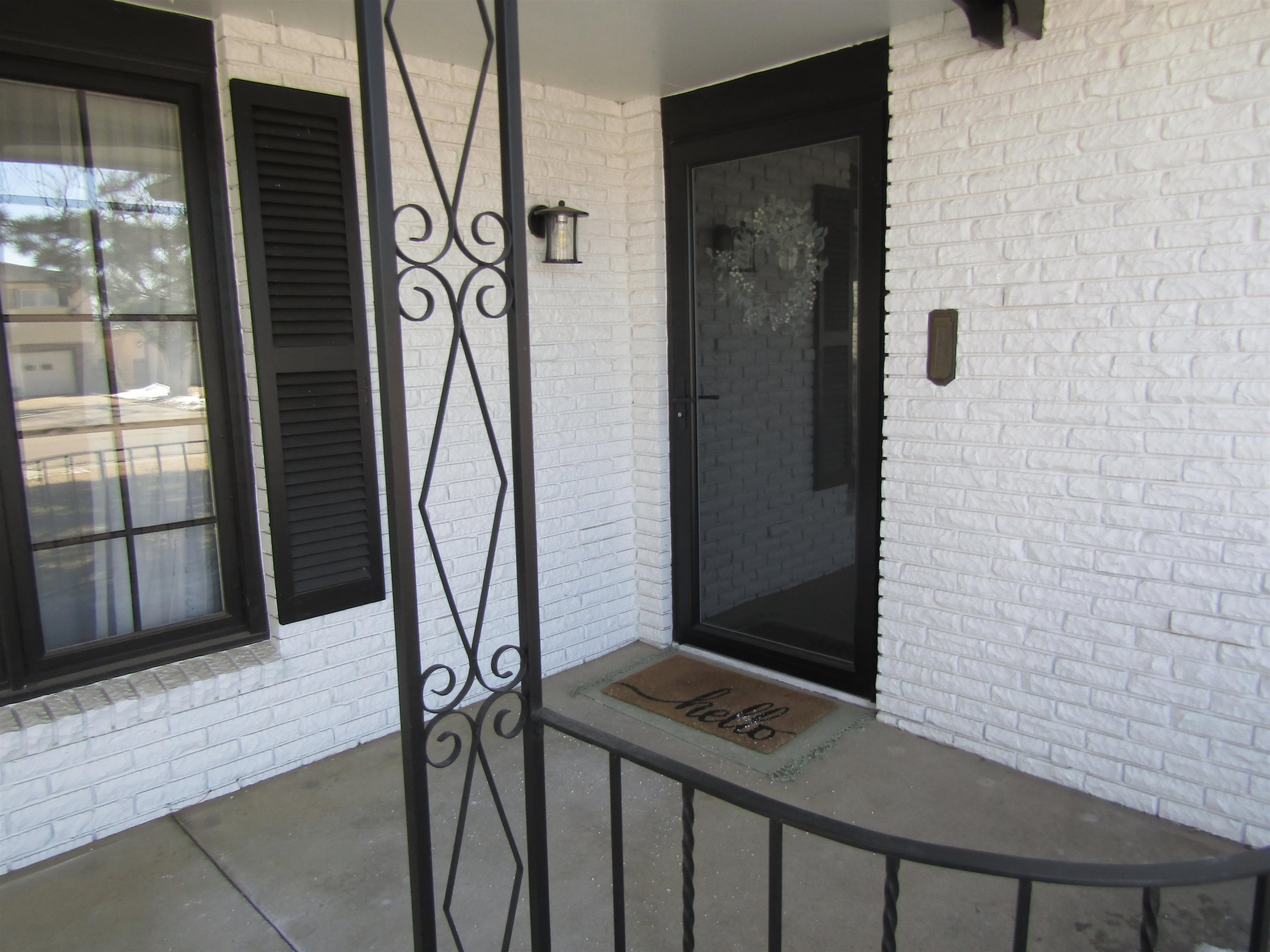 681 Starlight Dr Property Photo 4