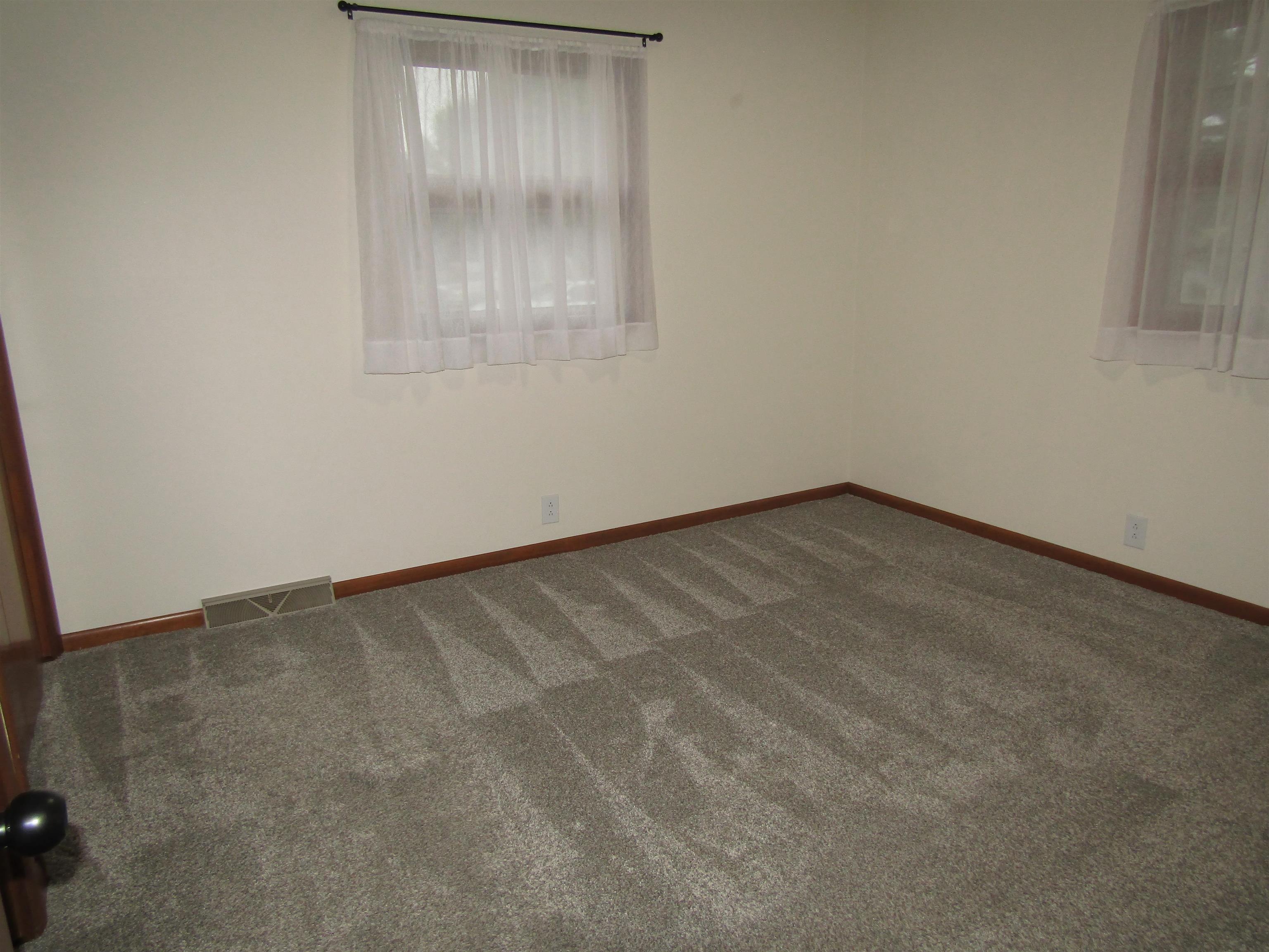 681 Starlight Dr Property Photo 9