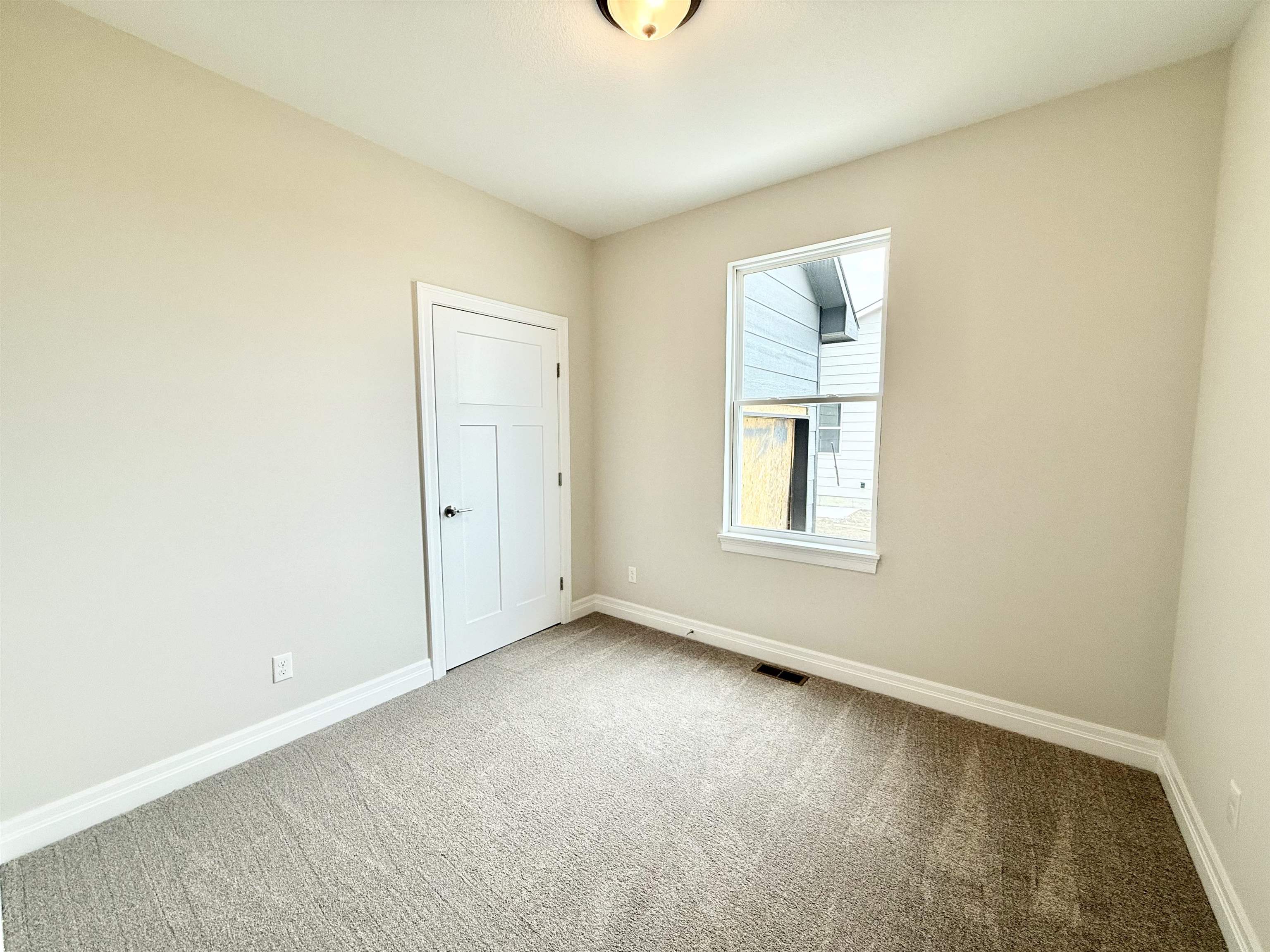 5496 N Toben Dr Property Photo 8
