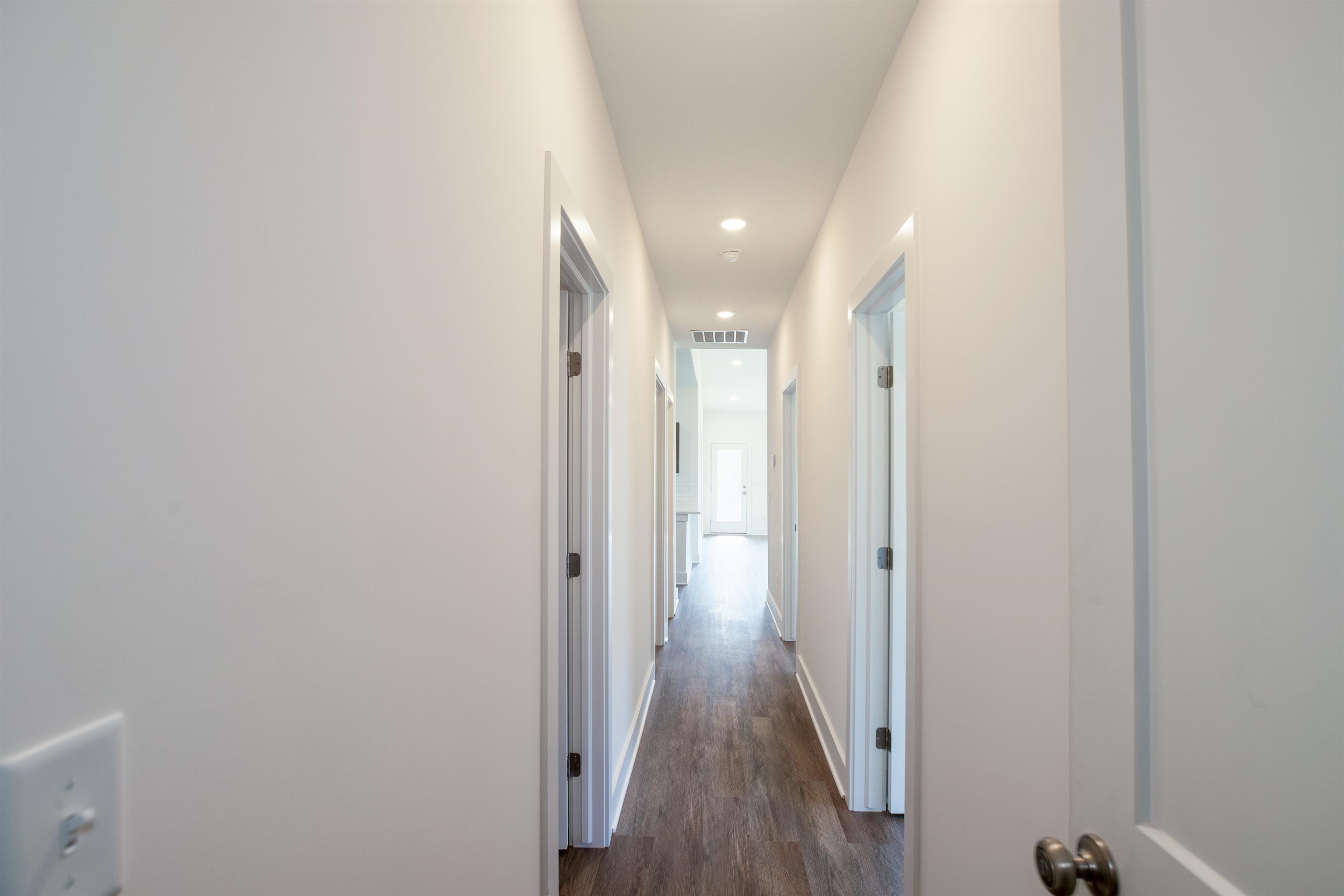 442-444 W Long Path Ct Property Photo 9
