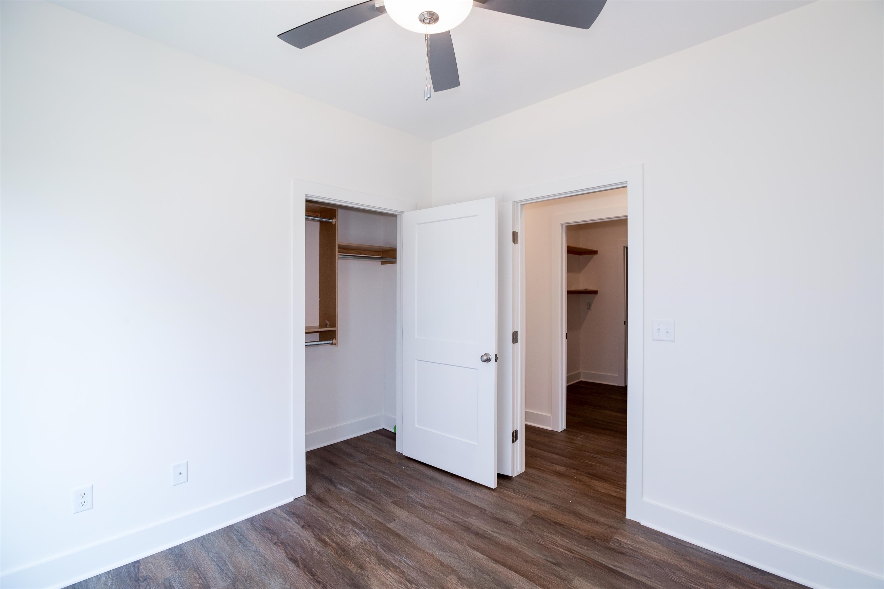 442-444 W Long Path Ct Property Photo 21