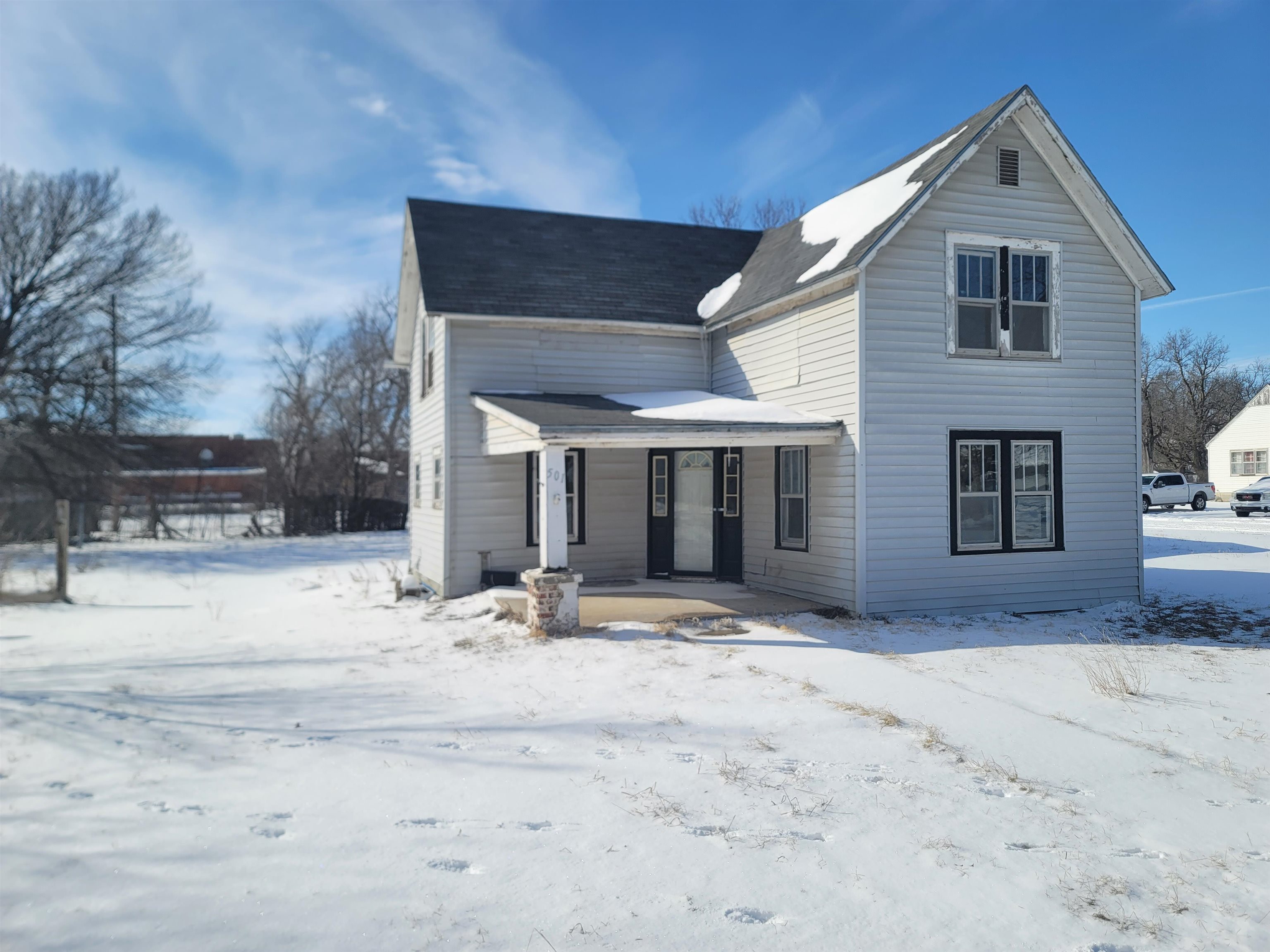 501 8th St Property Photo 17