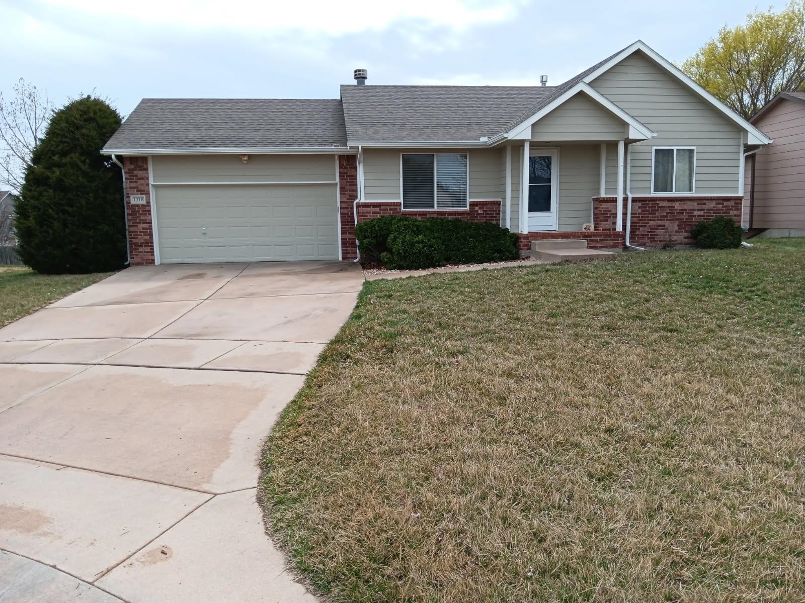 1318 N Aksarben Property Photo