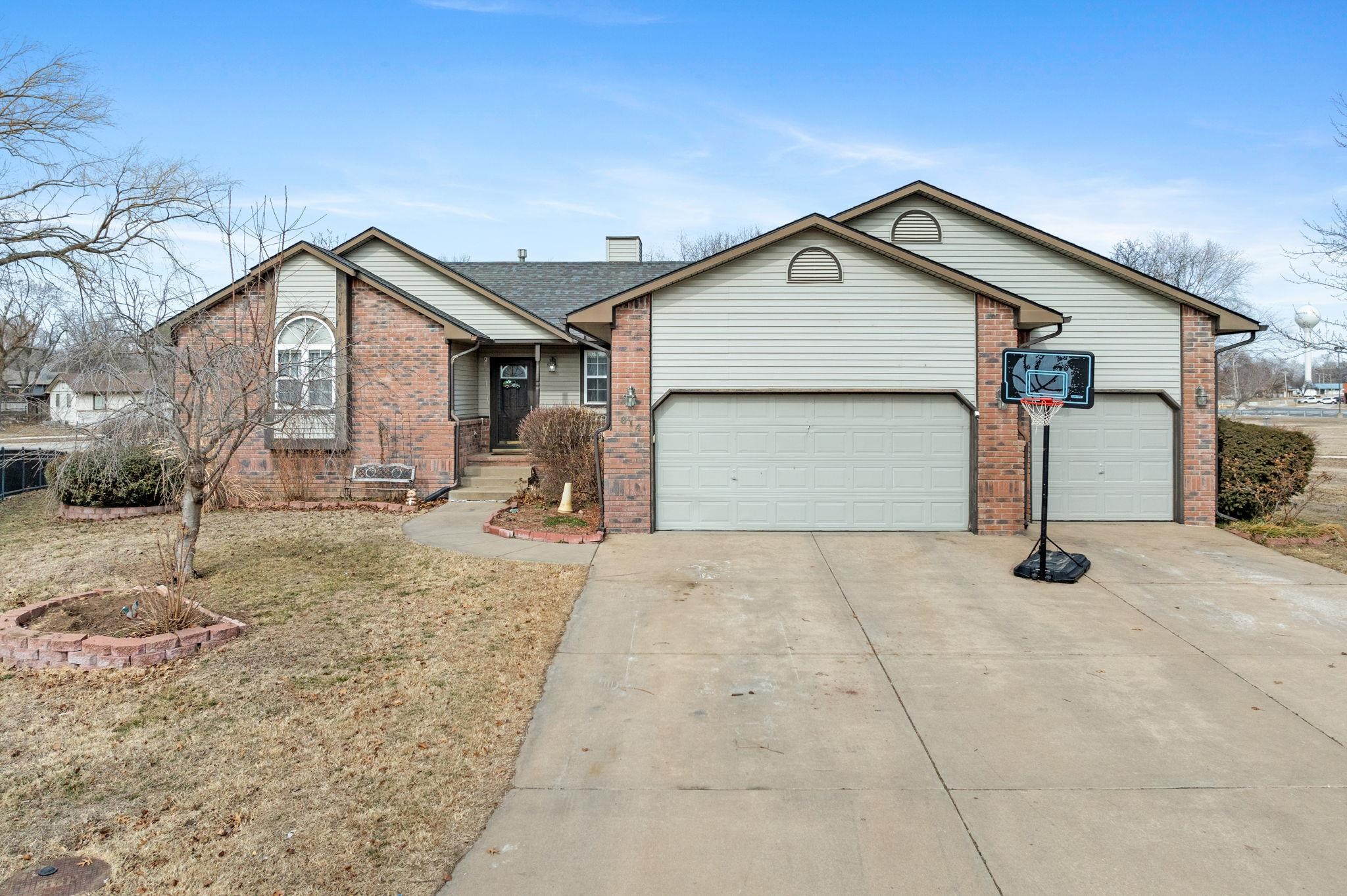 814 Park Glen Ct Property Photo