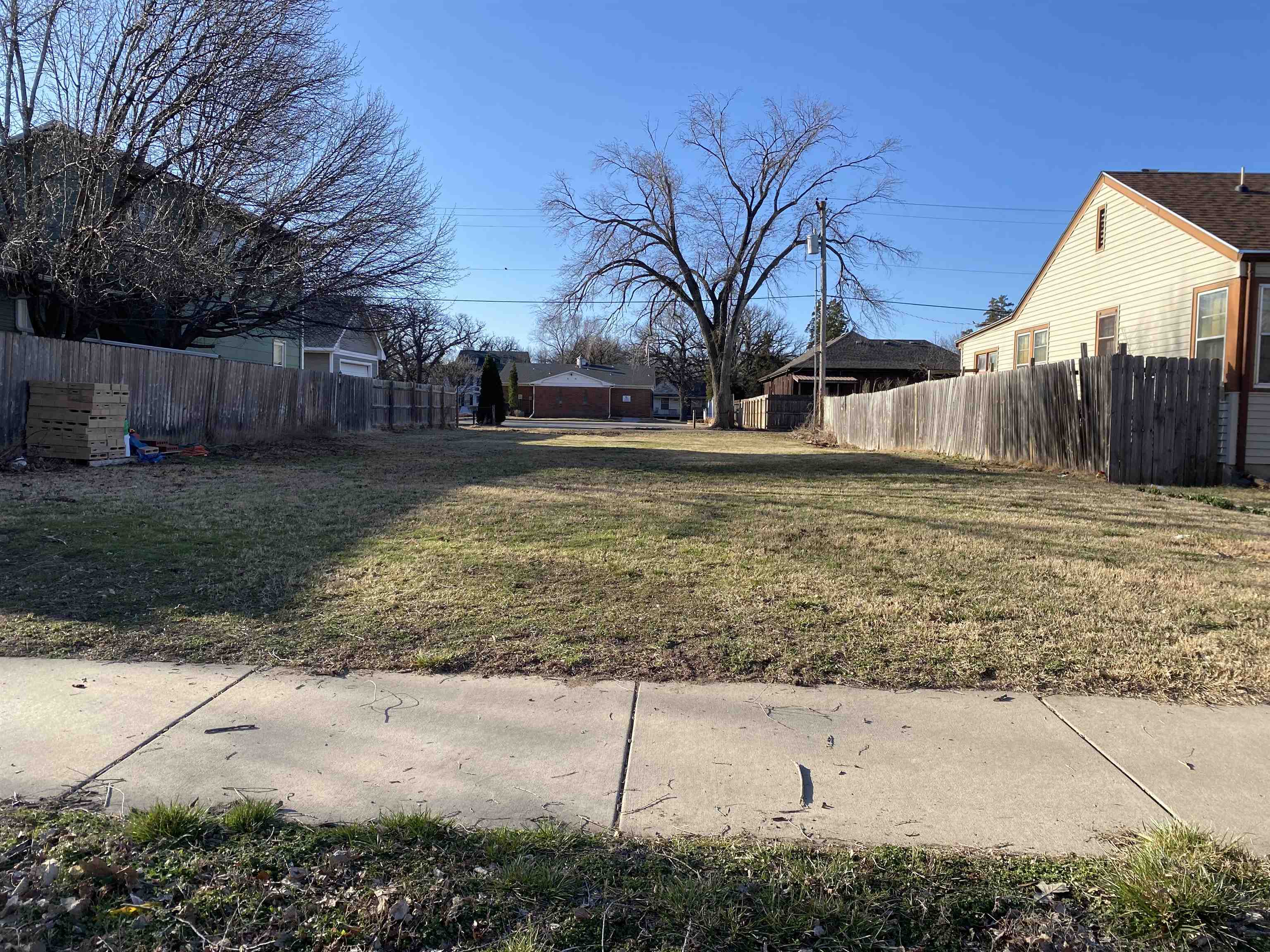 618 Johnstown Ave Property Photo 2
