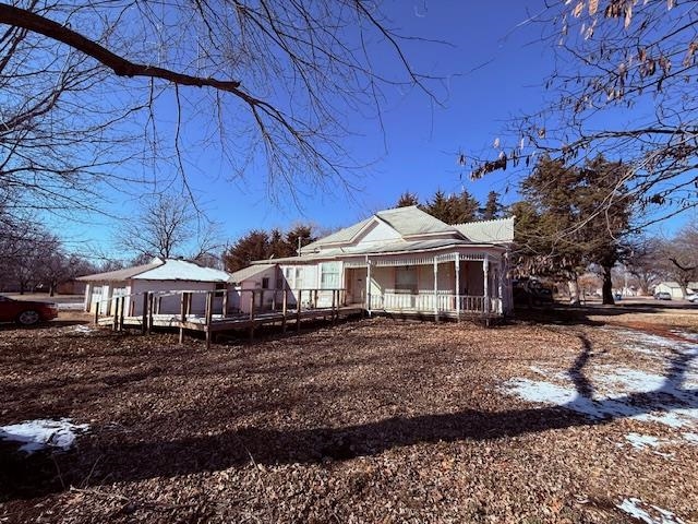 327 S Maple St Property Photo