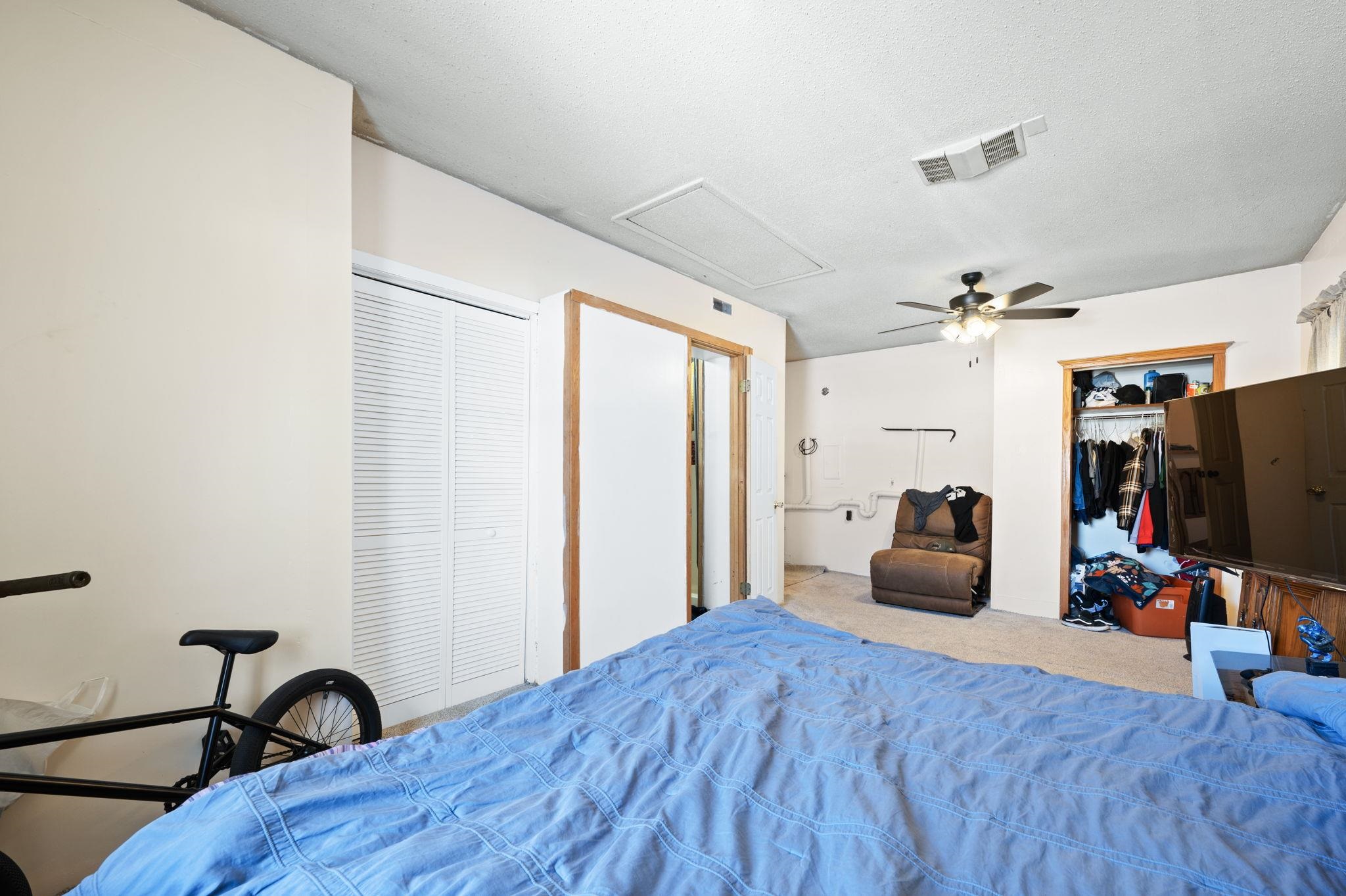 1302 S Topeka Property Photo 15