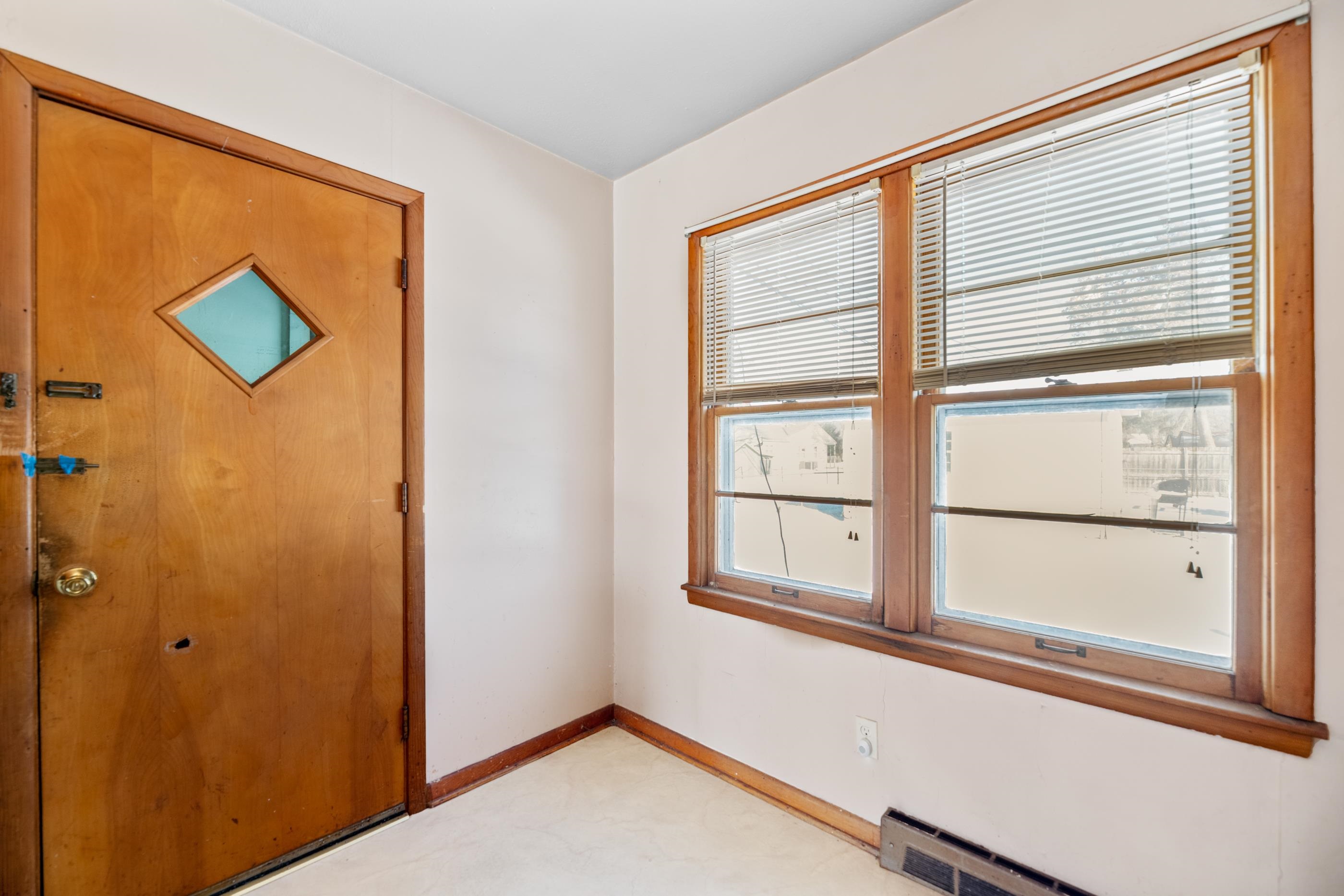 1218 W Calvert St. Property Photo 11