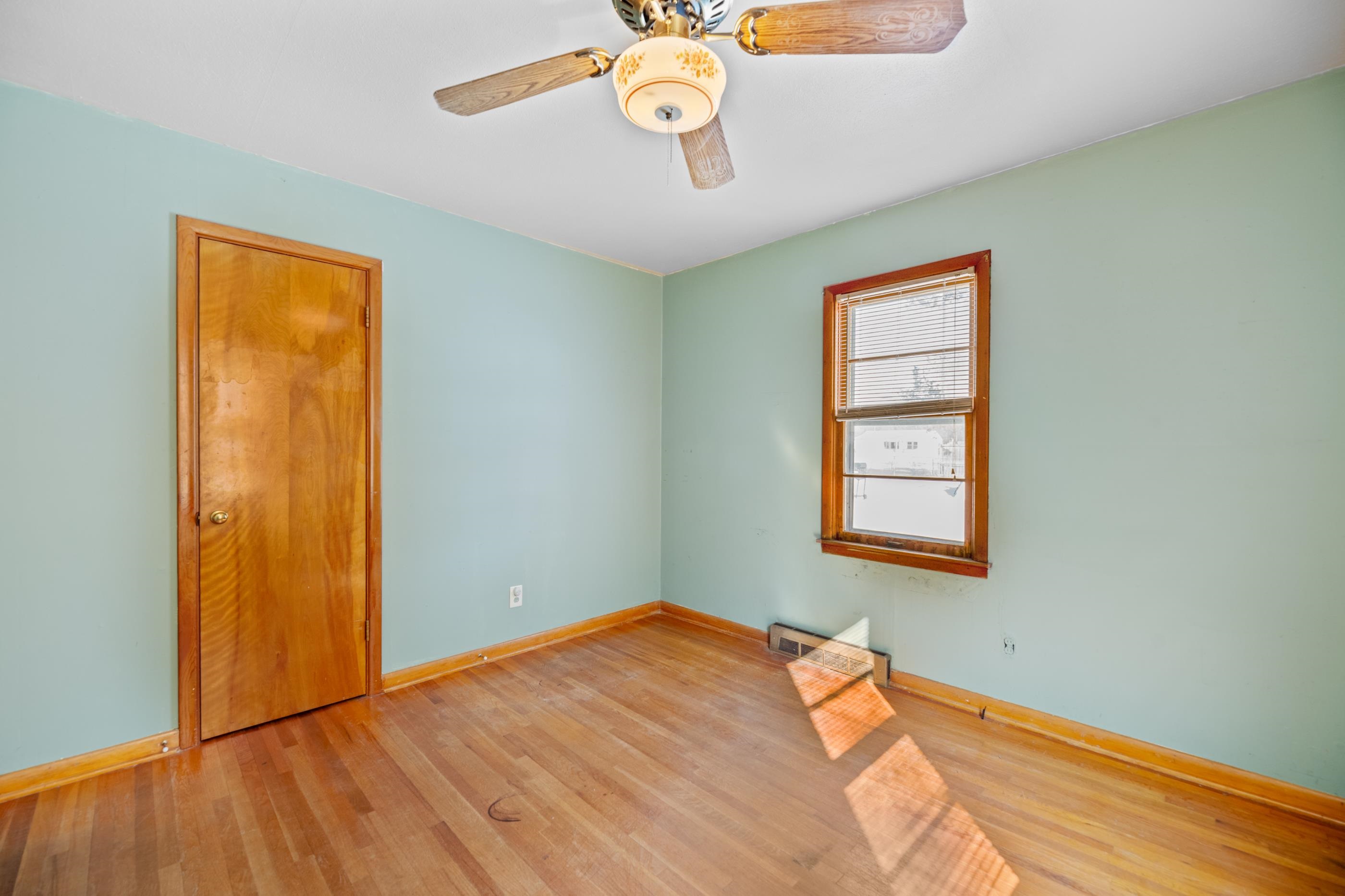 1218 W Calvert St. Property Photo 12
