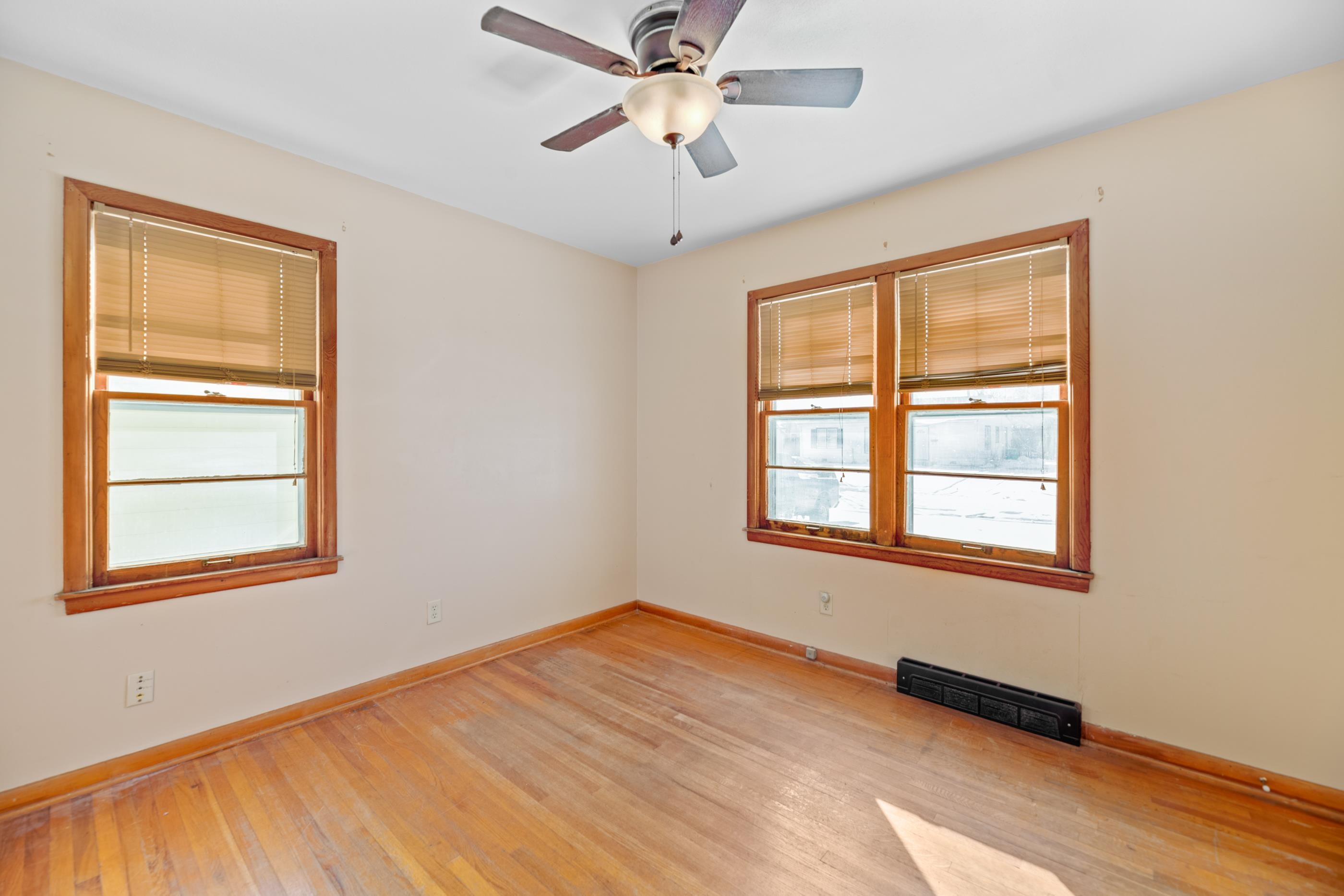 1218 W Calvert St. Property Photo 18