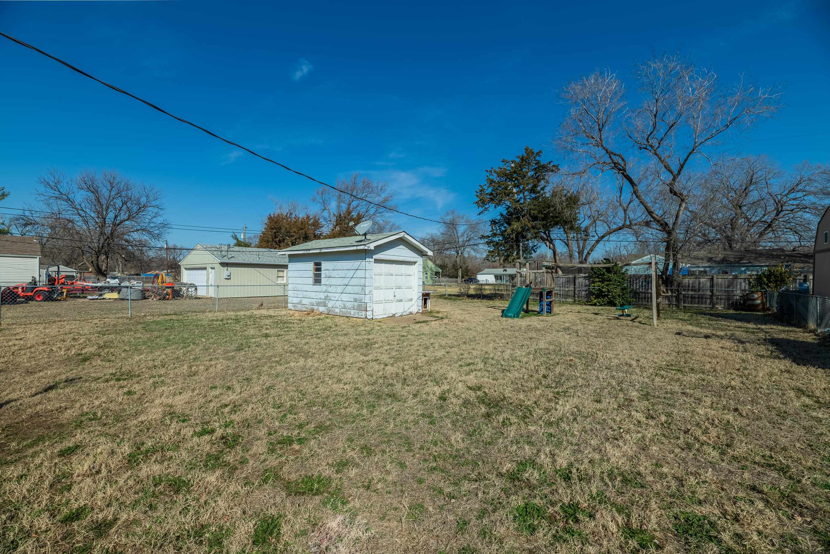 1218 W Calvert St. Property Photo 20
