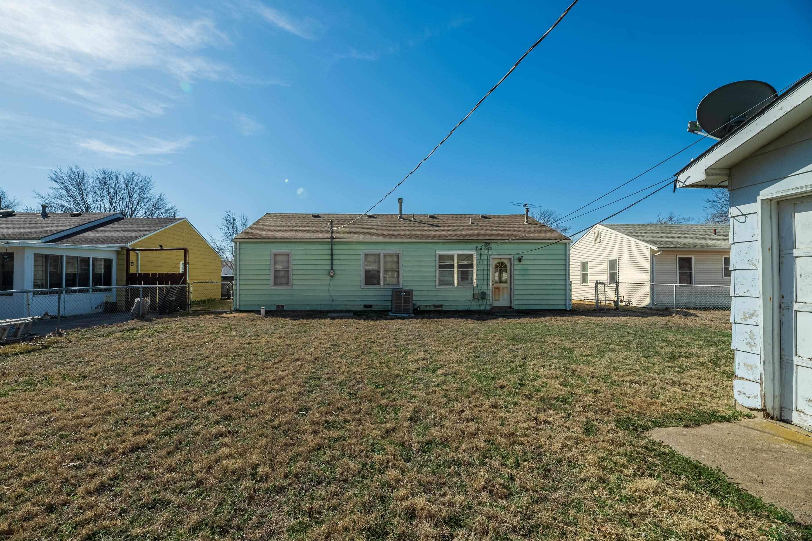 1218 W Calvert St. Property Photo 22