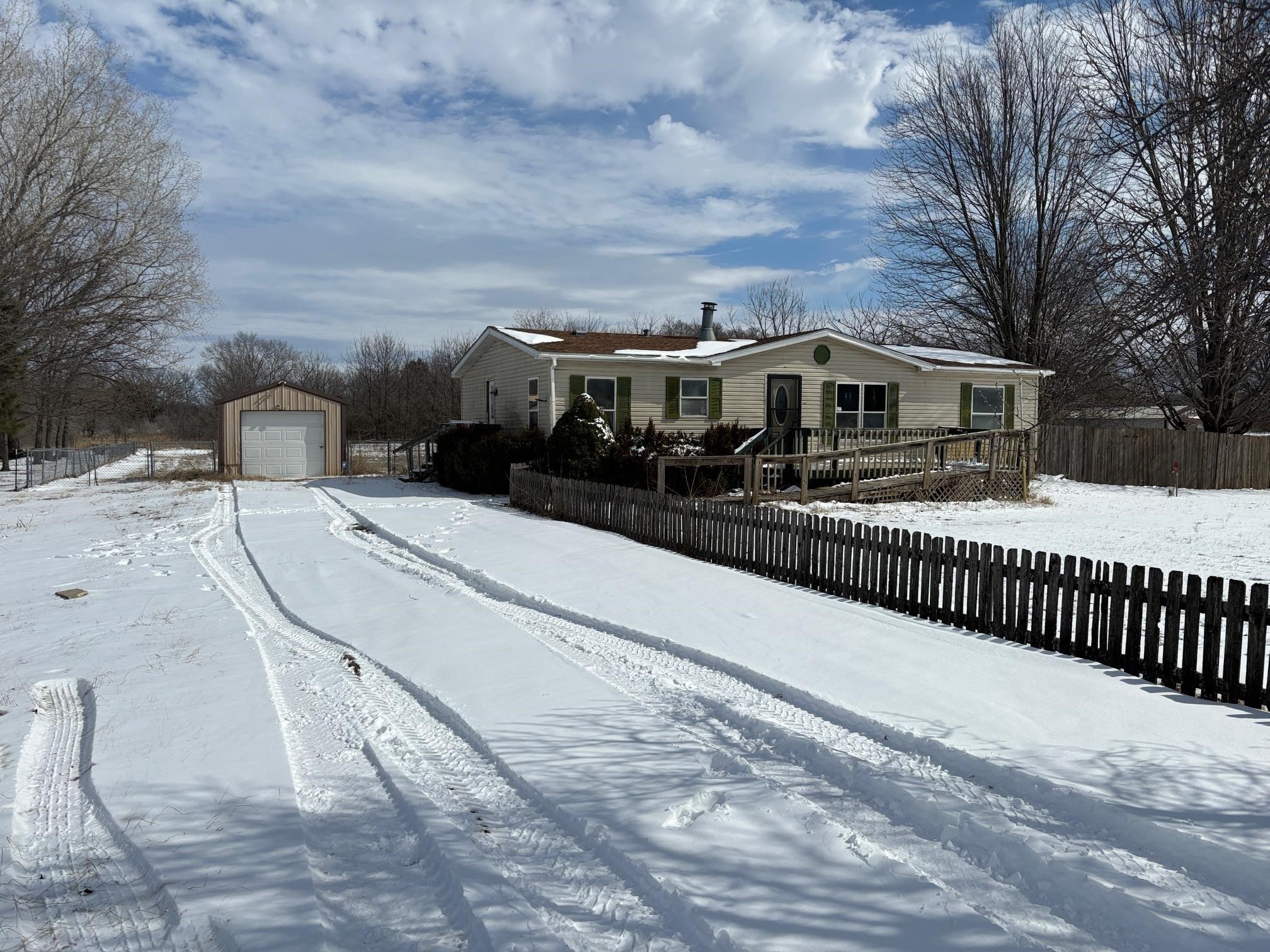 7154 S Rutan Property Photo