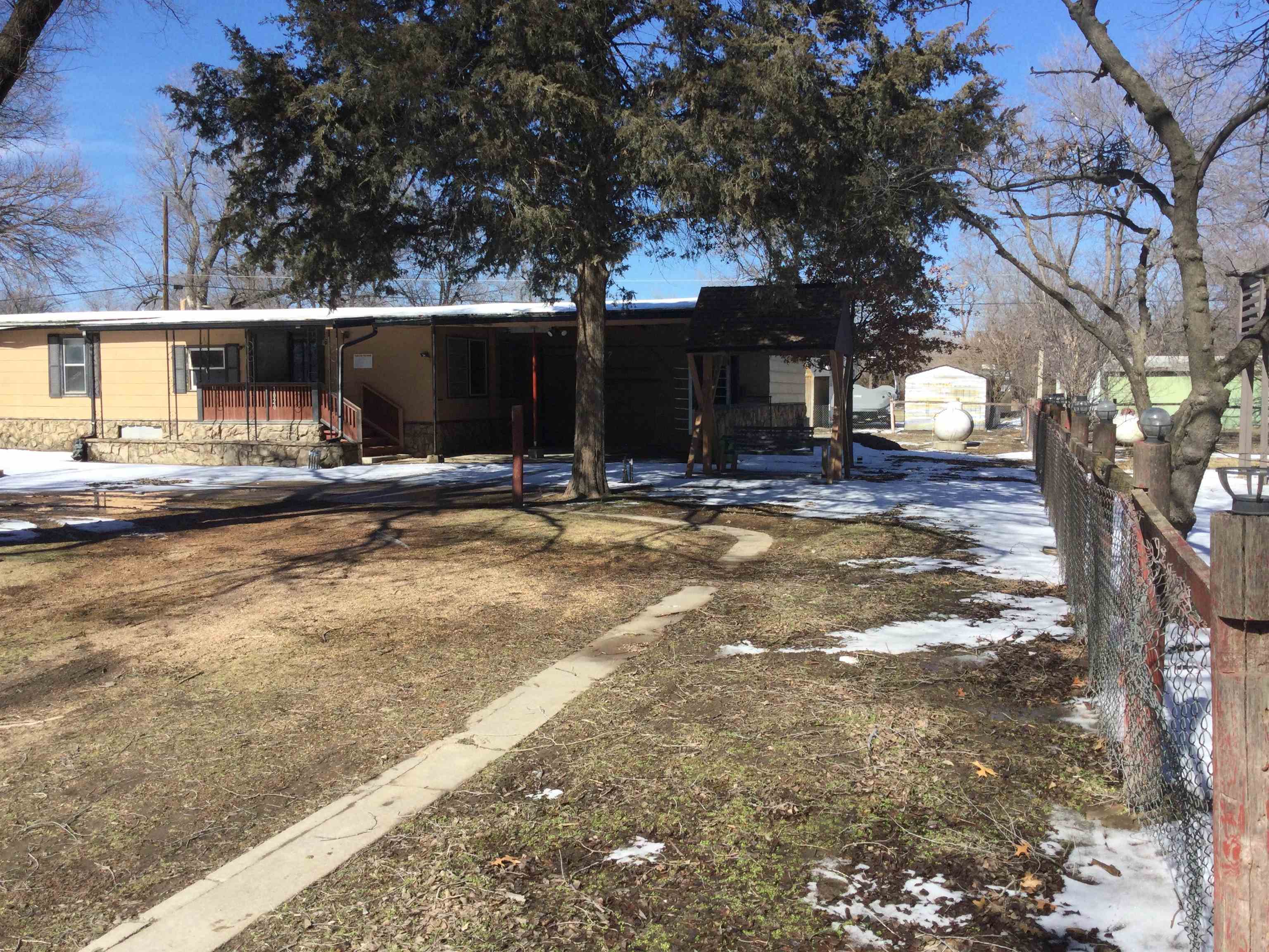 7020 W Ocieo St Property Photo 3