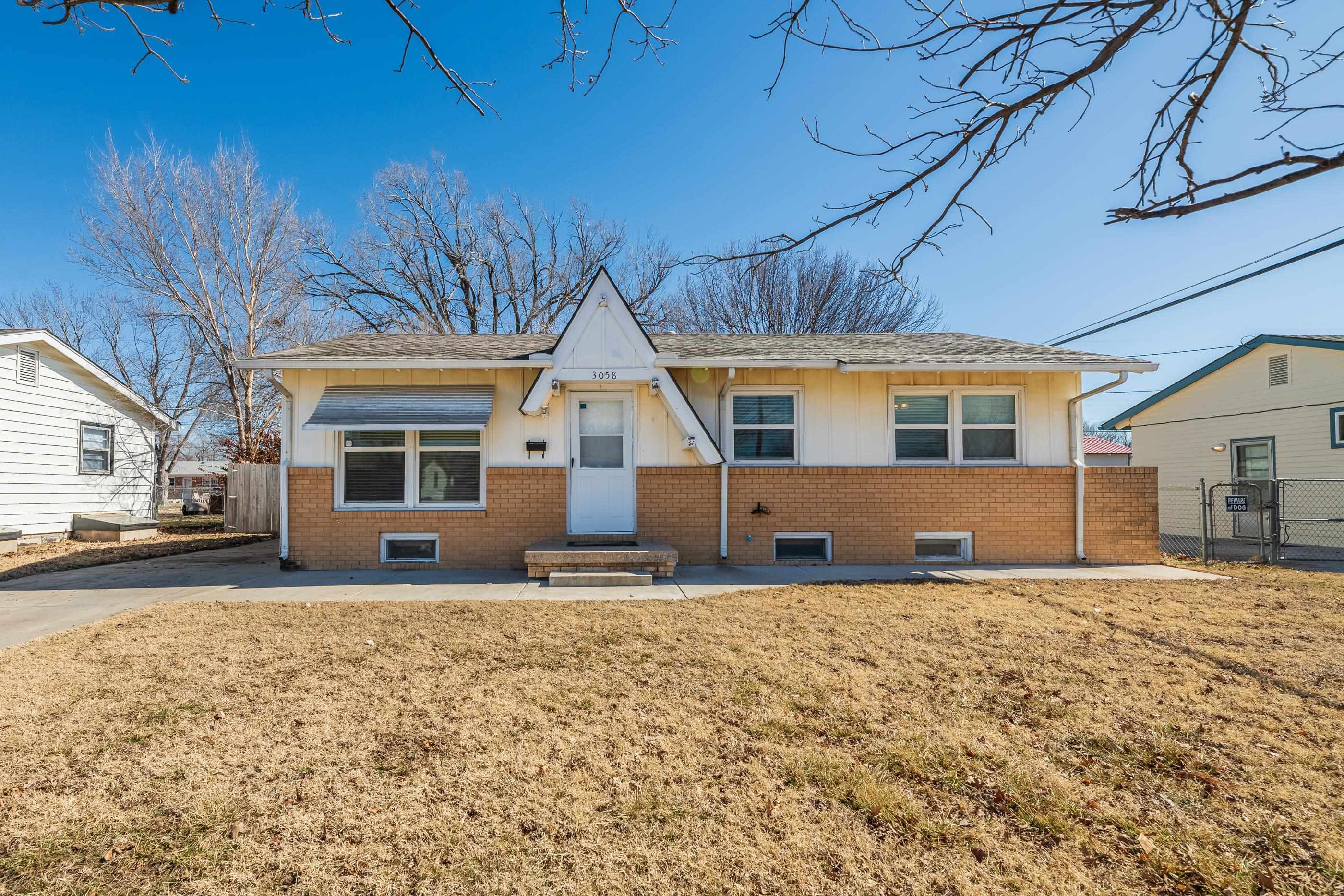 3058 S Bonn Ave Property Photo