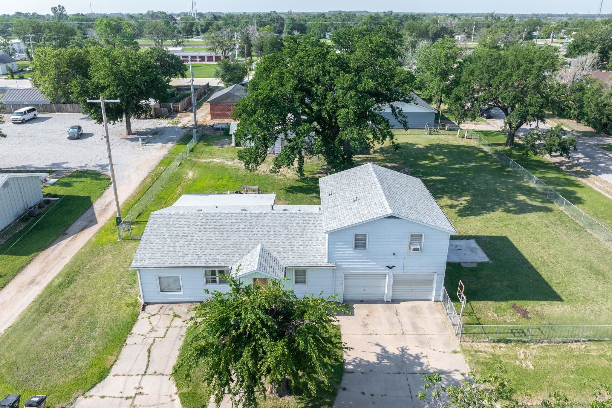217 W Blaine St Property Photo 4