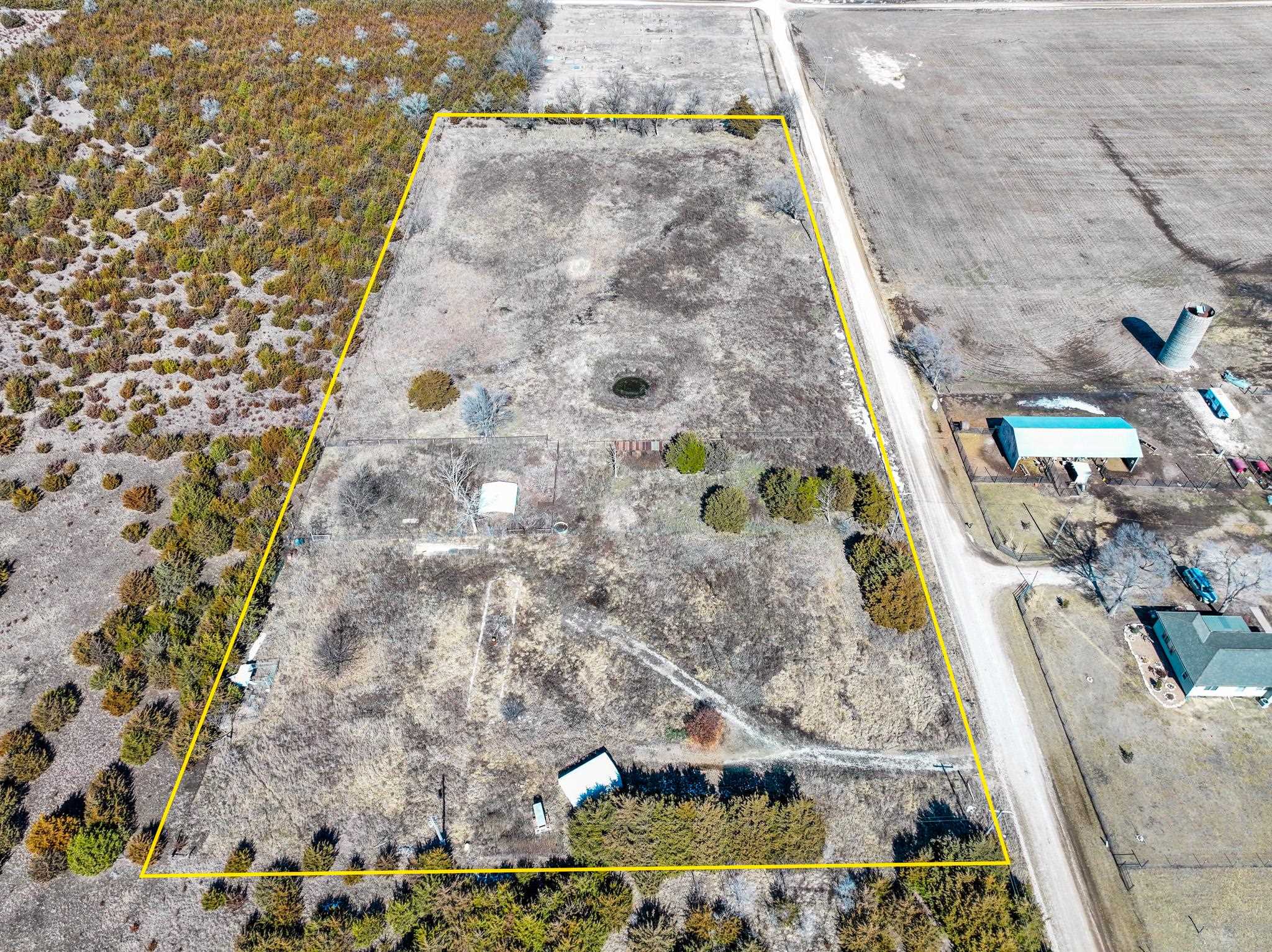 4175 Se Ellis Rd Property Photo