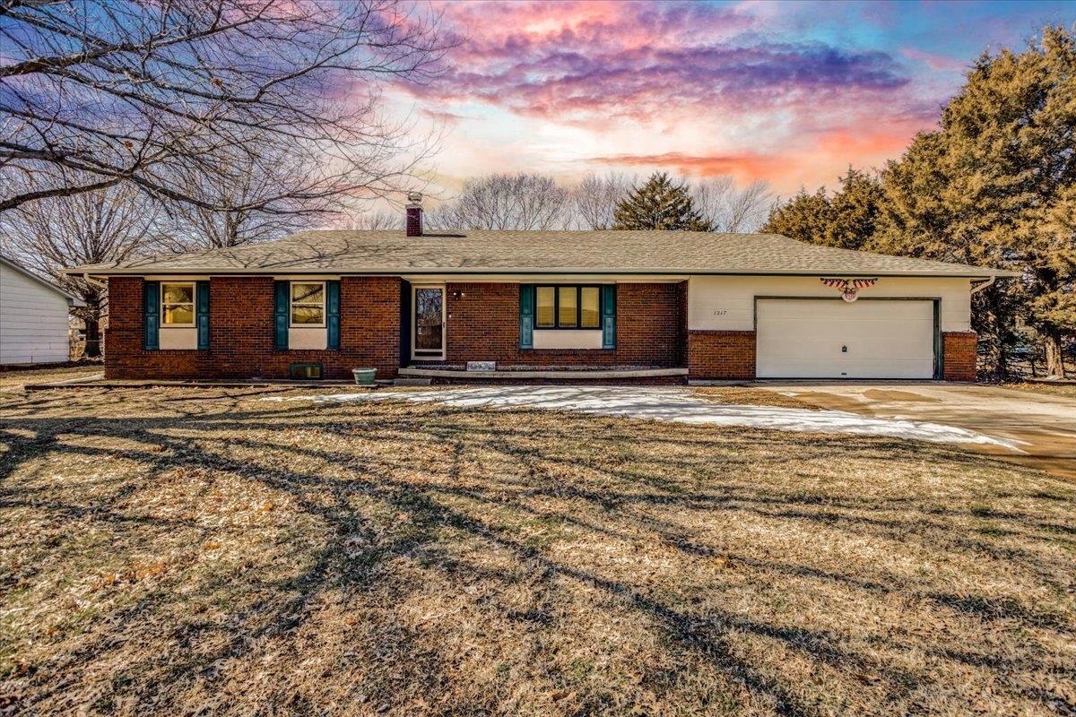 1217 N Sedgwick St Property Photo