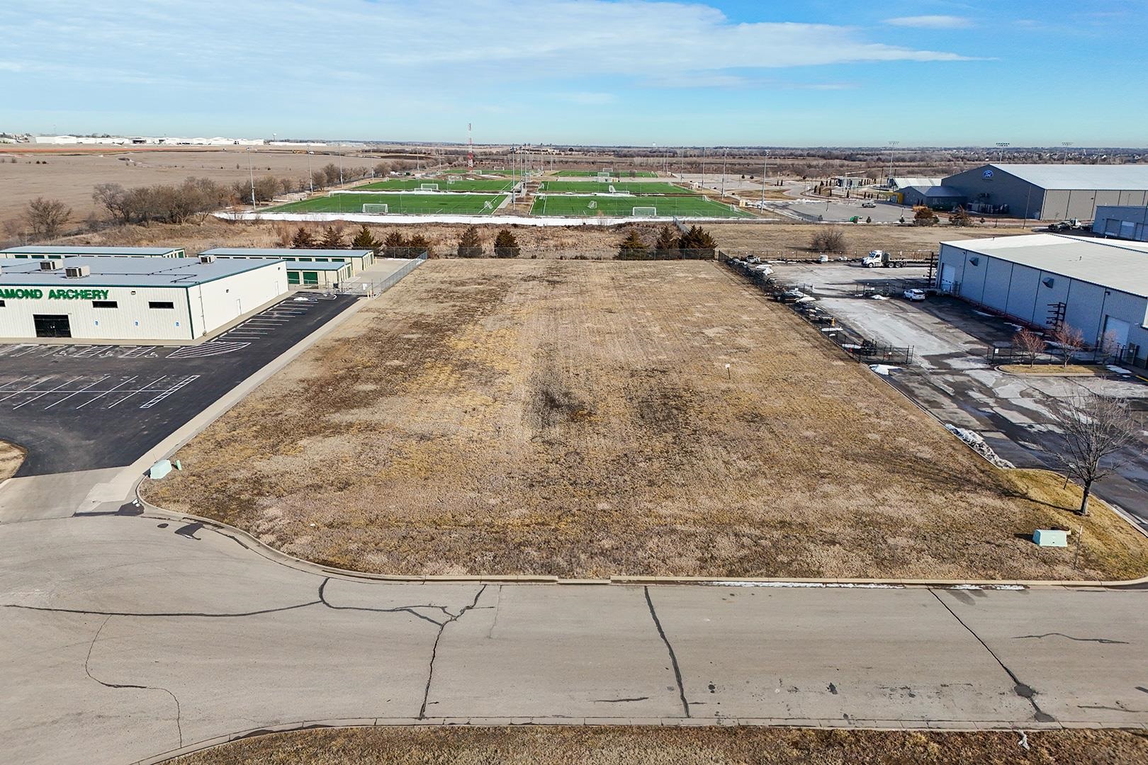 1.93 Acres E 26th Circle N Property Photo 3