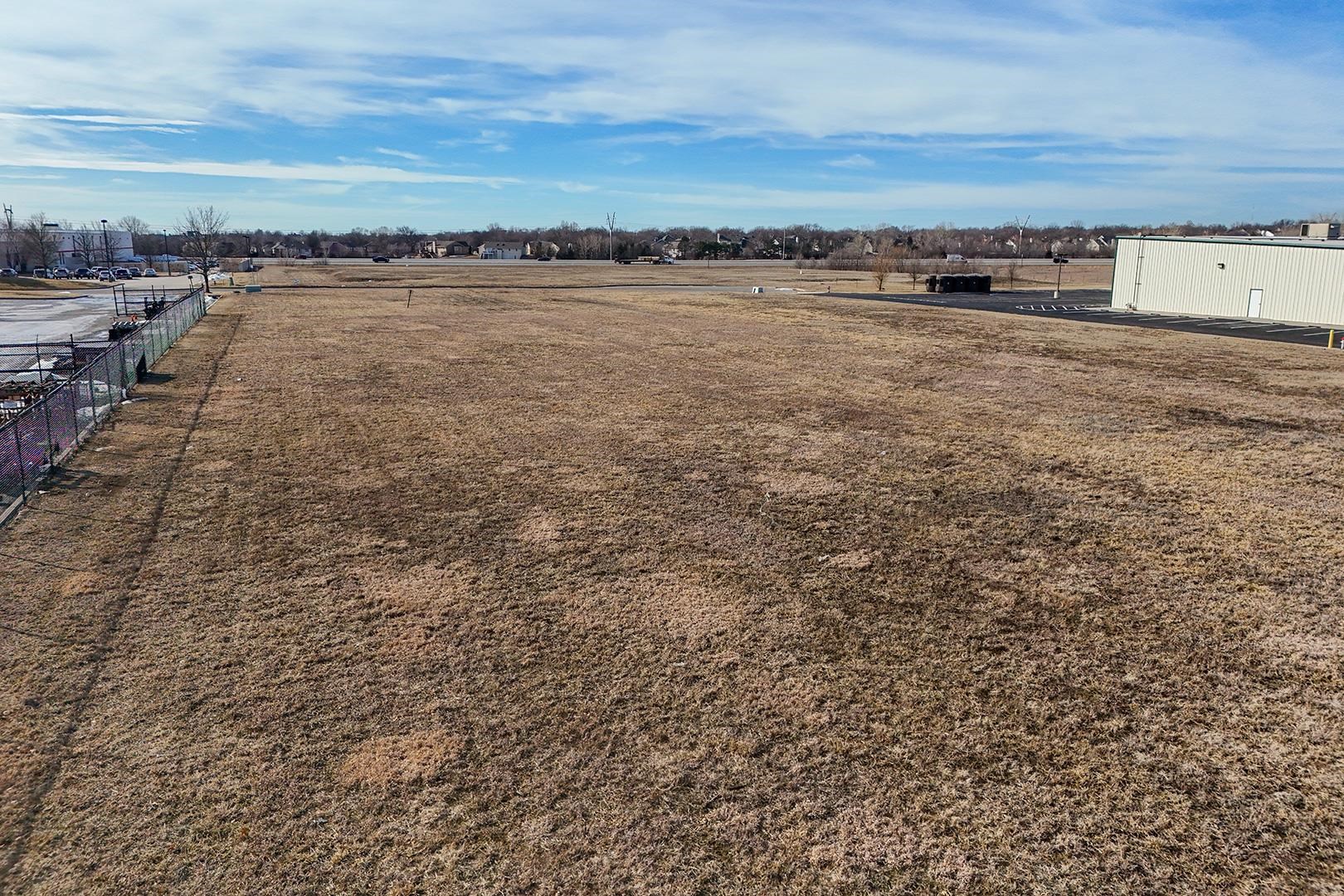 1.93 Acres E 26th Circle N Property Photo 10