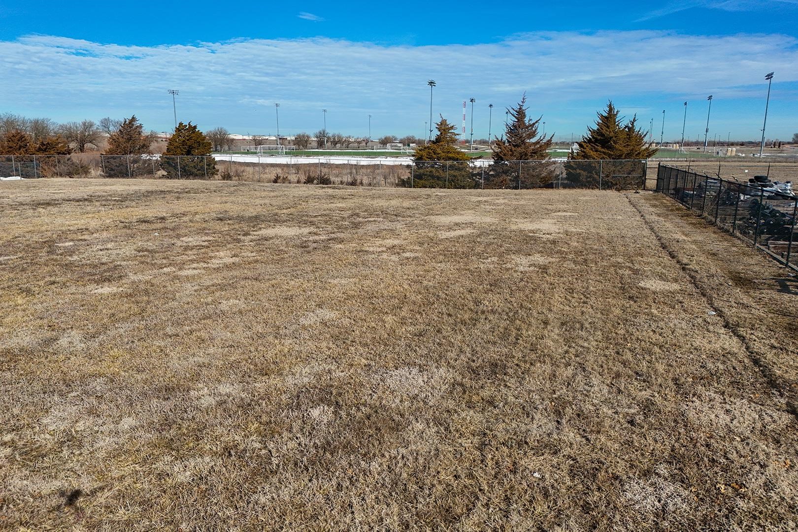 1.93 Acres E 26th Circle N Property Photo 13