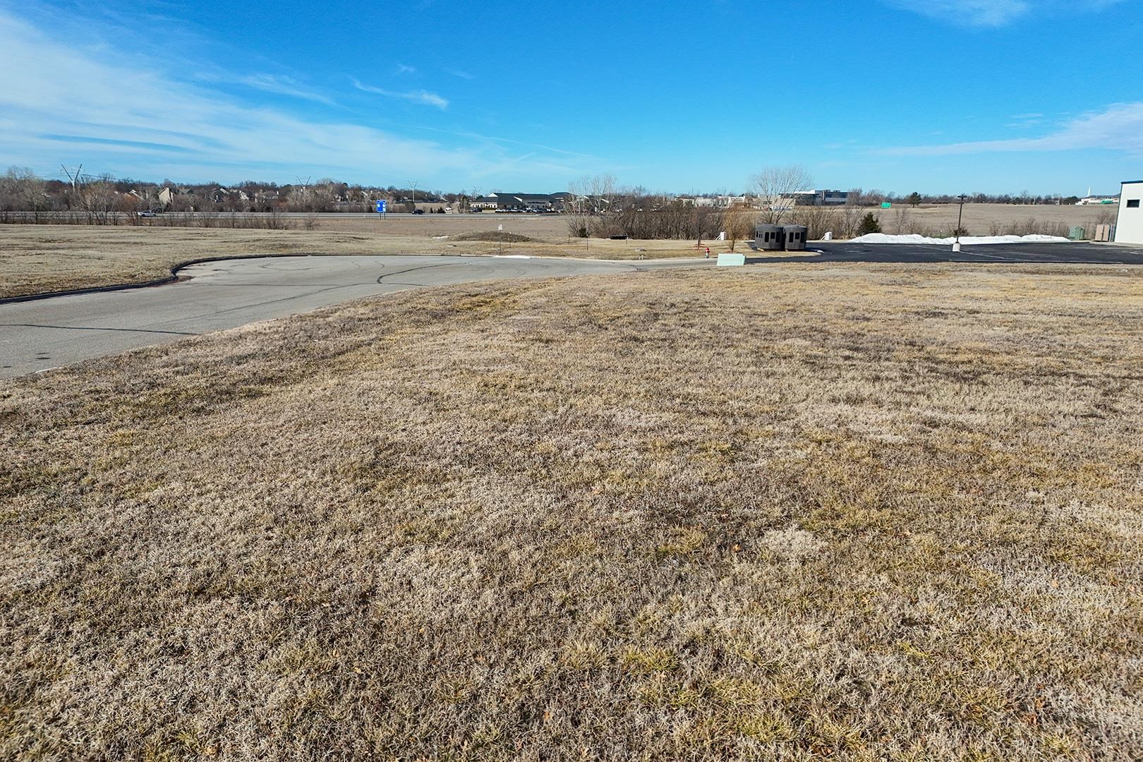 1.93 Acres E 26th Circle N Property Photo 14