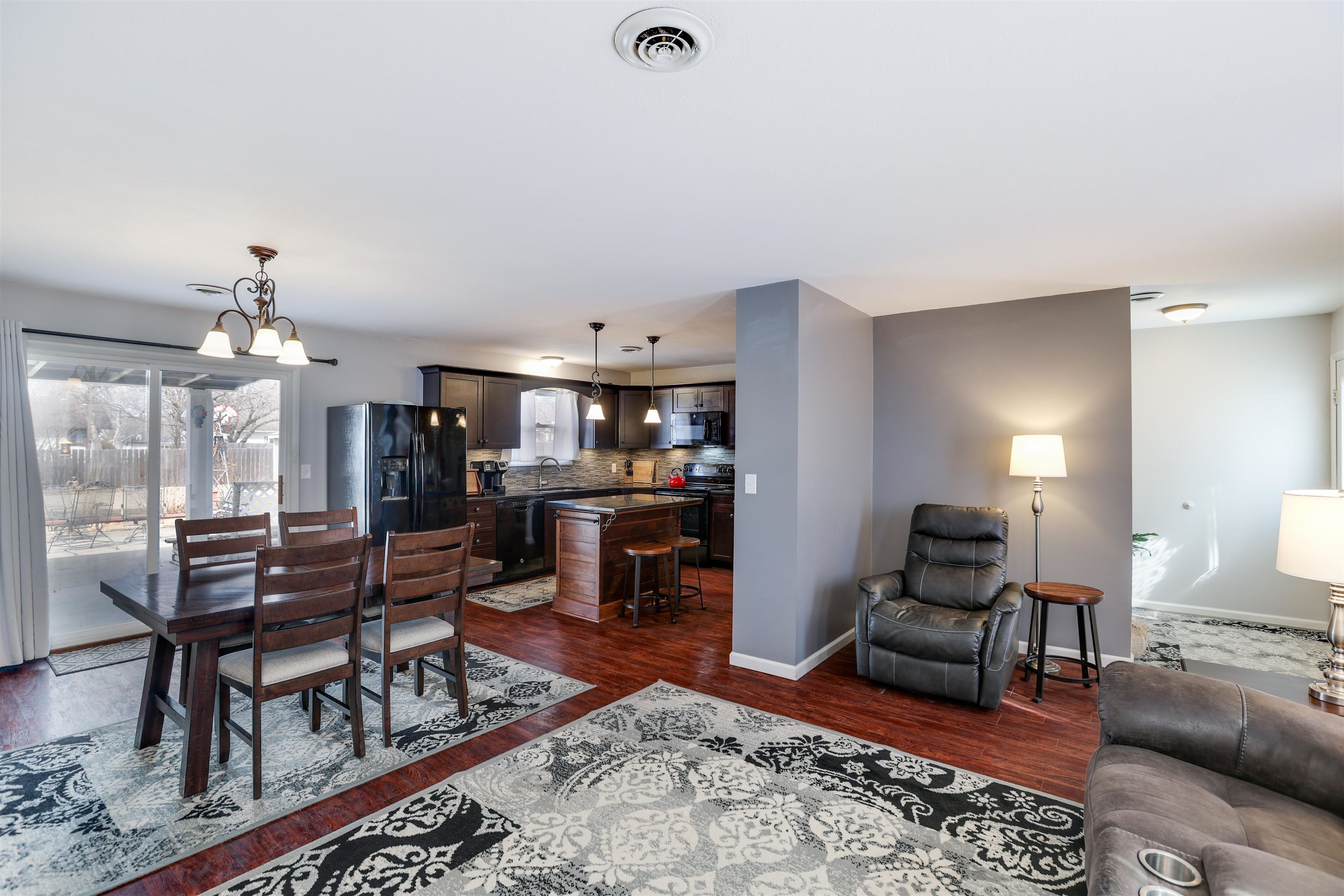 631 Quail Drive Property Photo 4