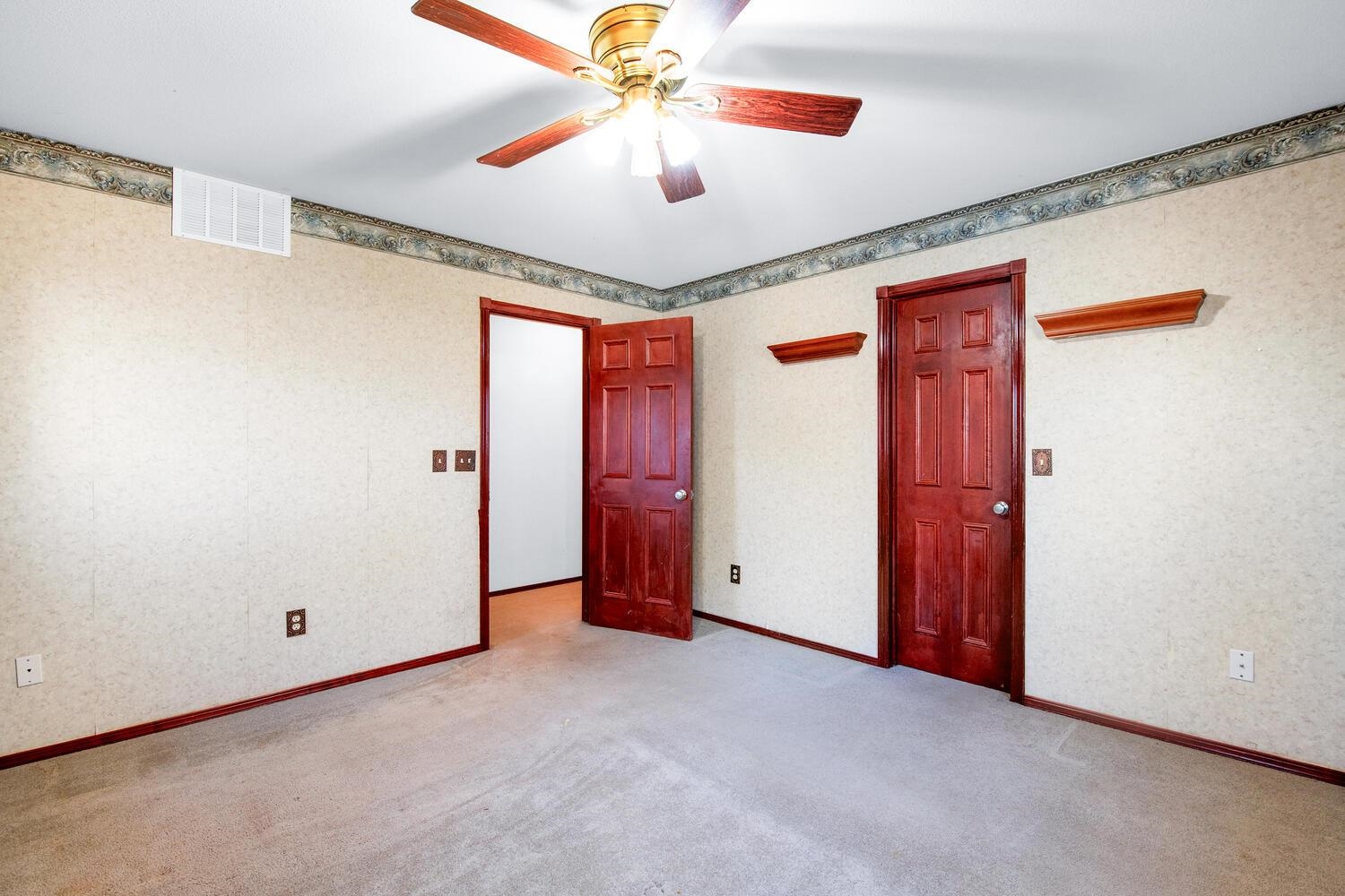 12700 W Macarthur Rd Property Photo 21