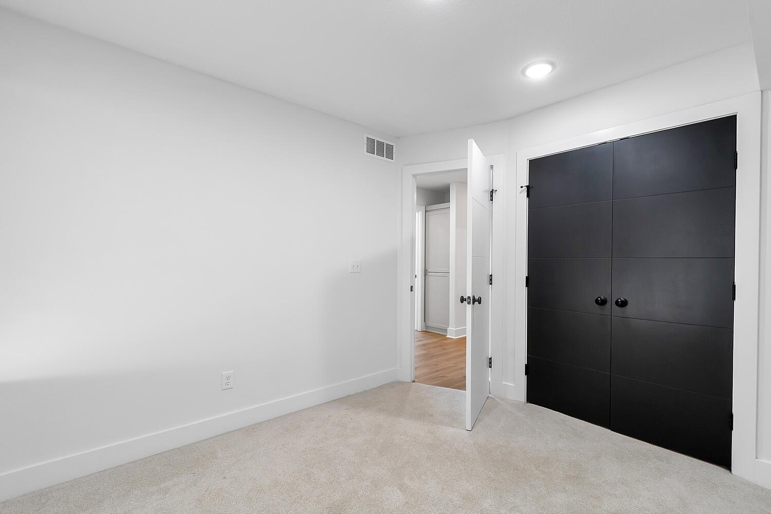 8617 E Chris St Property Photo 21