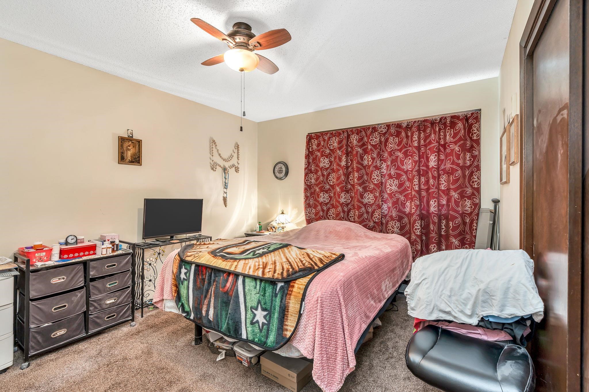 641-643 N Country Acres Property Photo 8