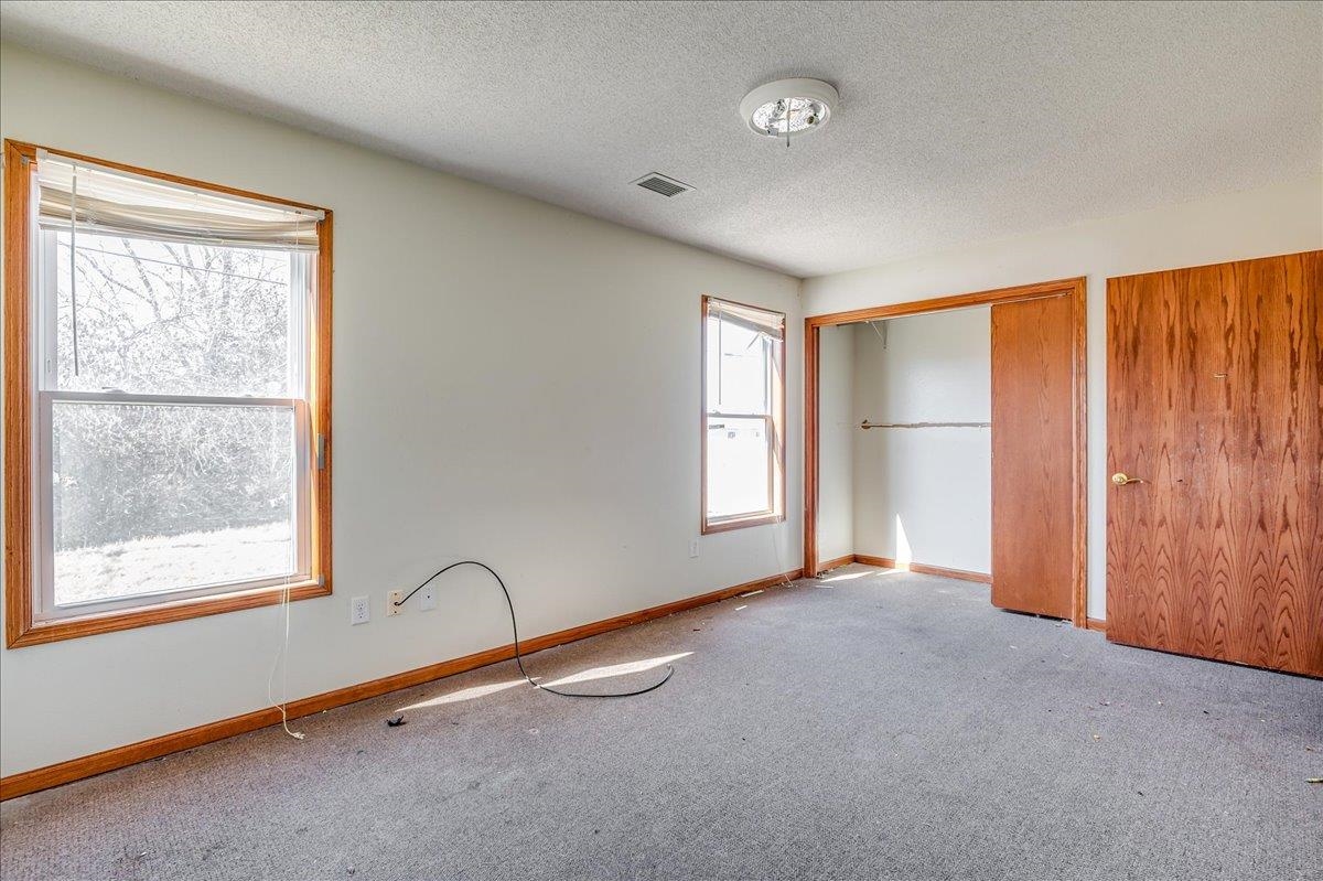 2511 N Chautauqua Ave Property Photo 5