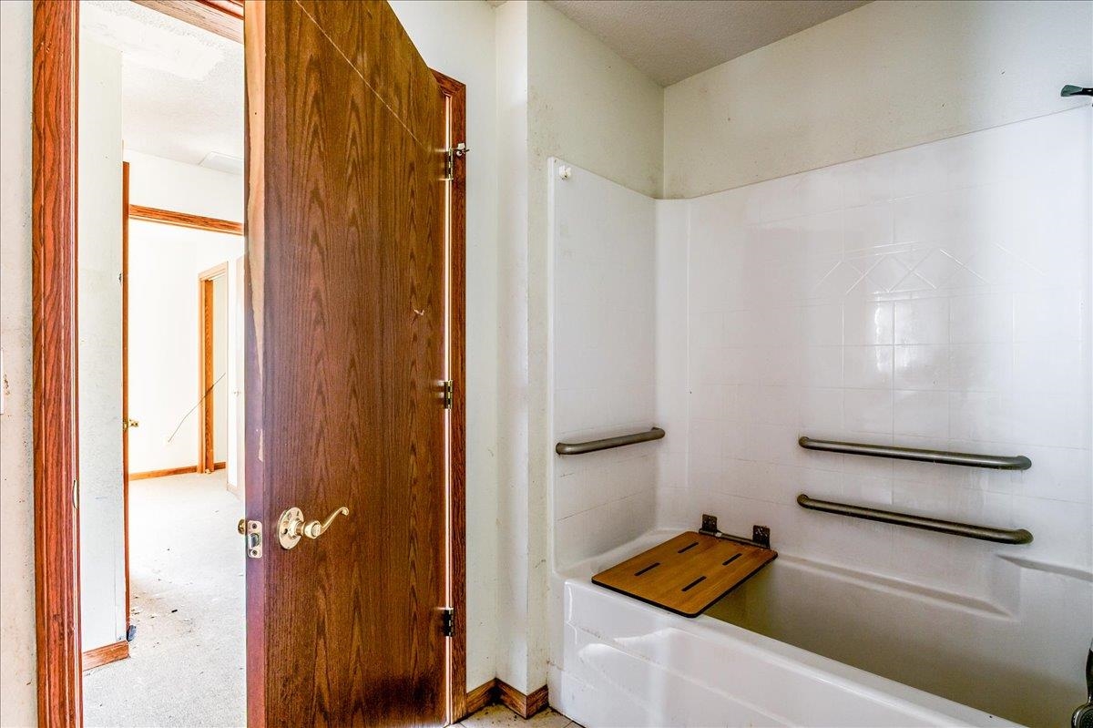 2511 N Chautauqua Ave Property Photo 7