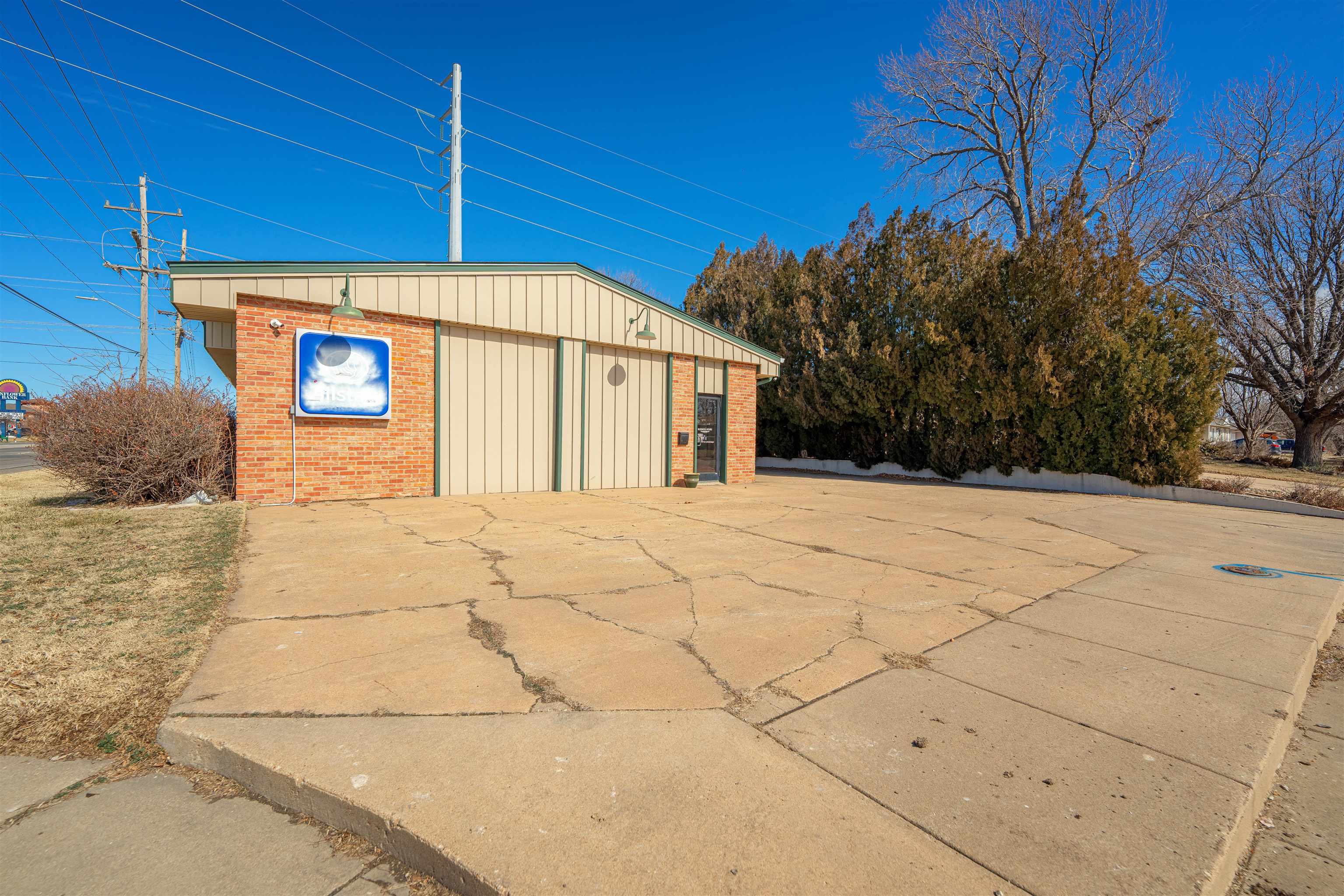 2103 S Ohio St Property Photo 4