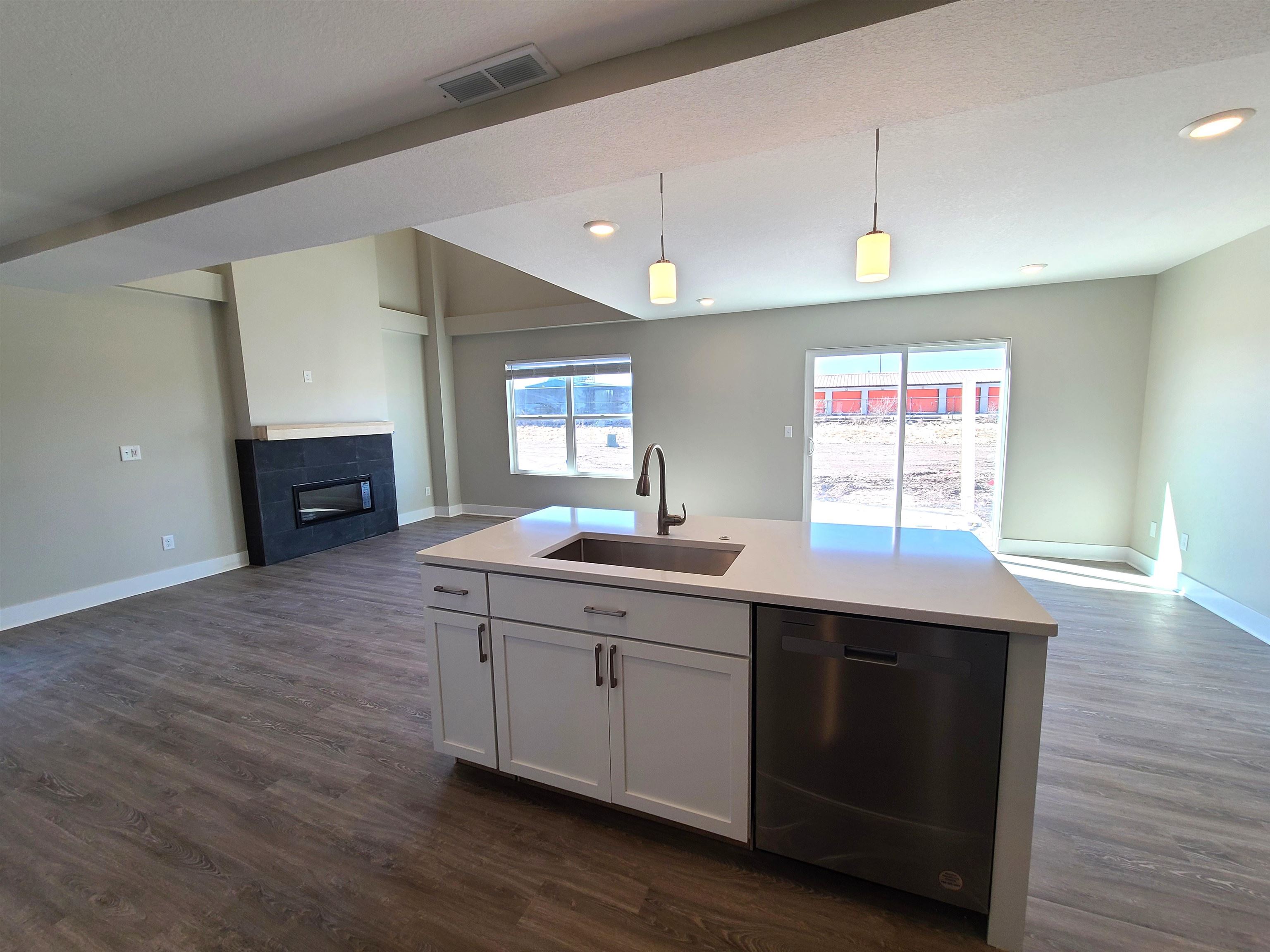 2750 Tim Rogers Ln Property Photo 4