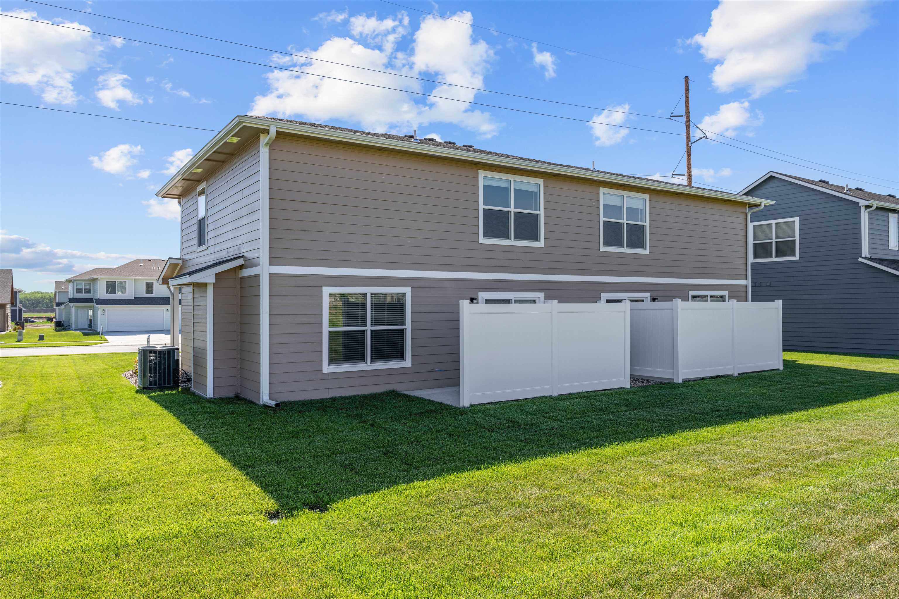 2748 Tim Rogers Ln Property Photo 4
