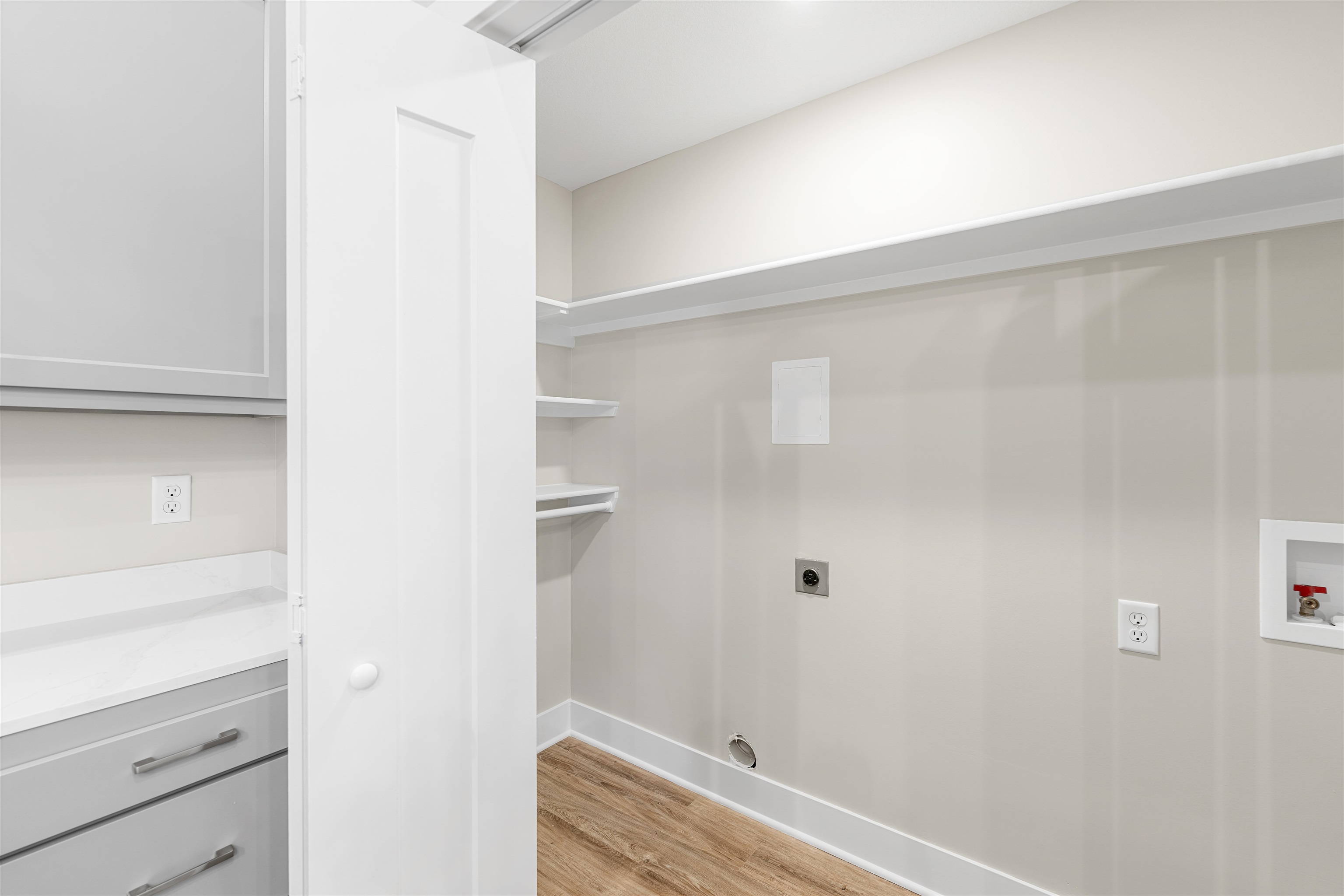 2737 Tim Rogers Ln Property Photo 10