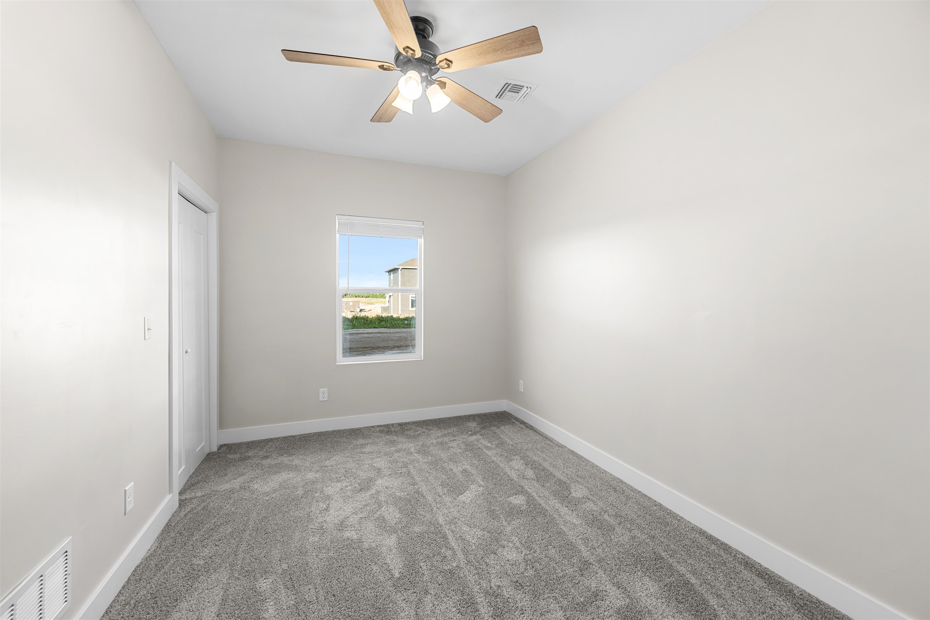2737 Tim Rogers Ln Property Photo 13