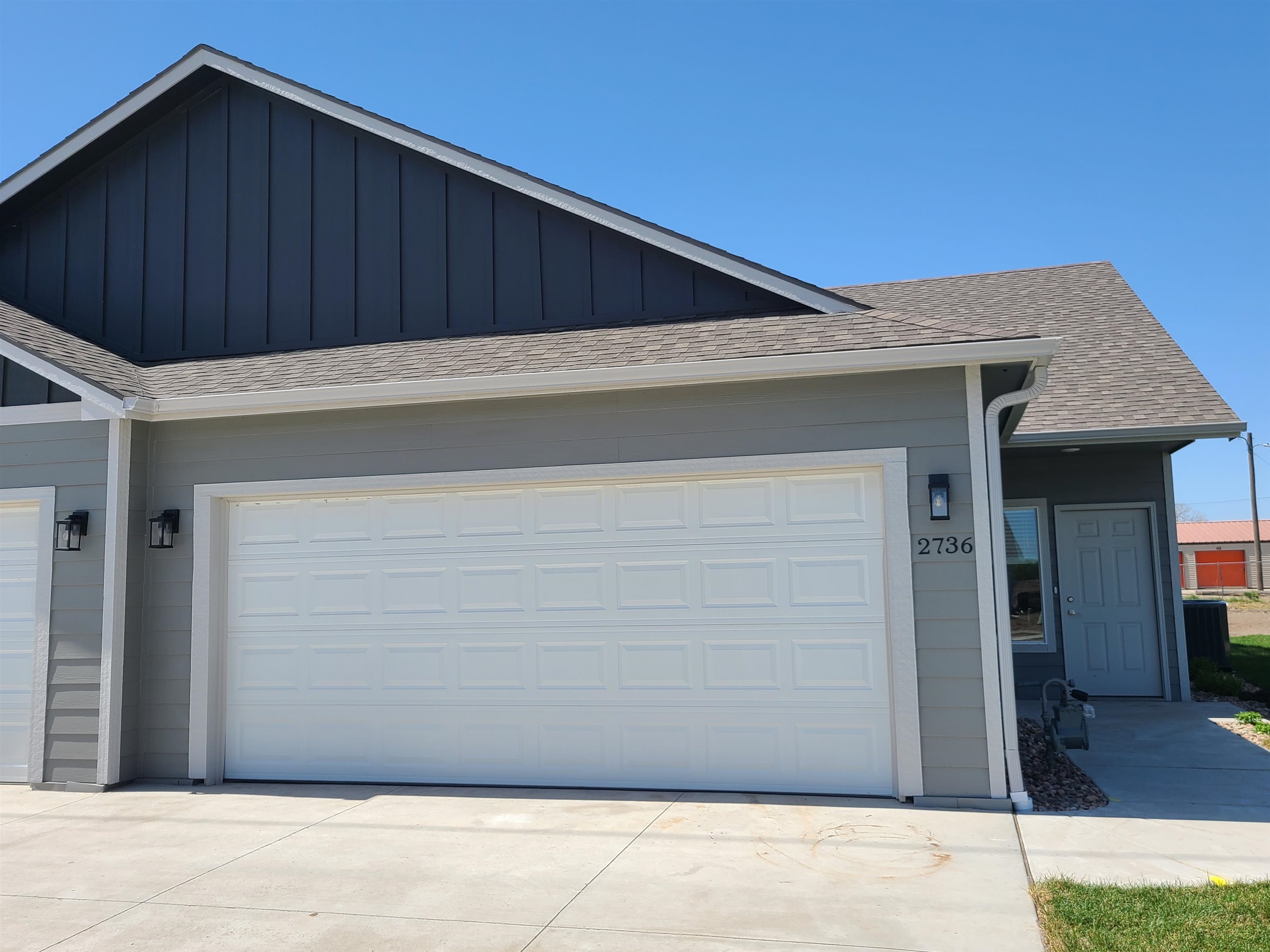 2736 Tim Rogers Ln Property Photo