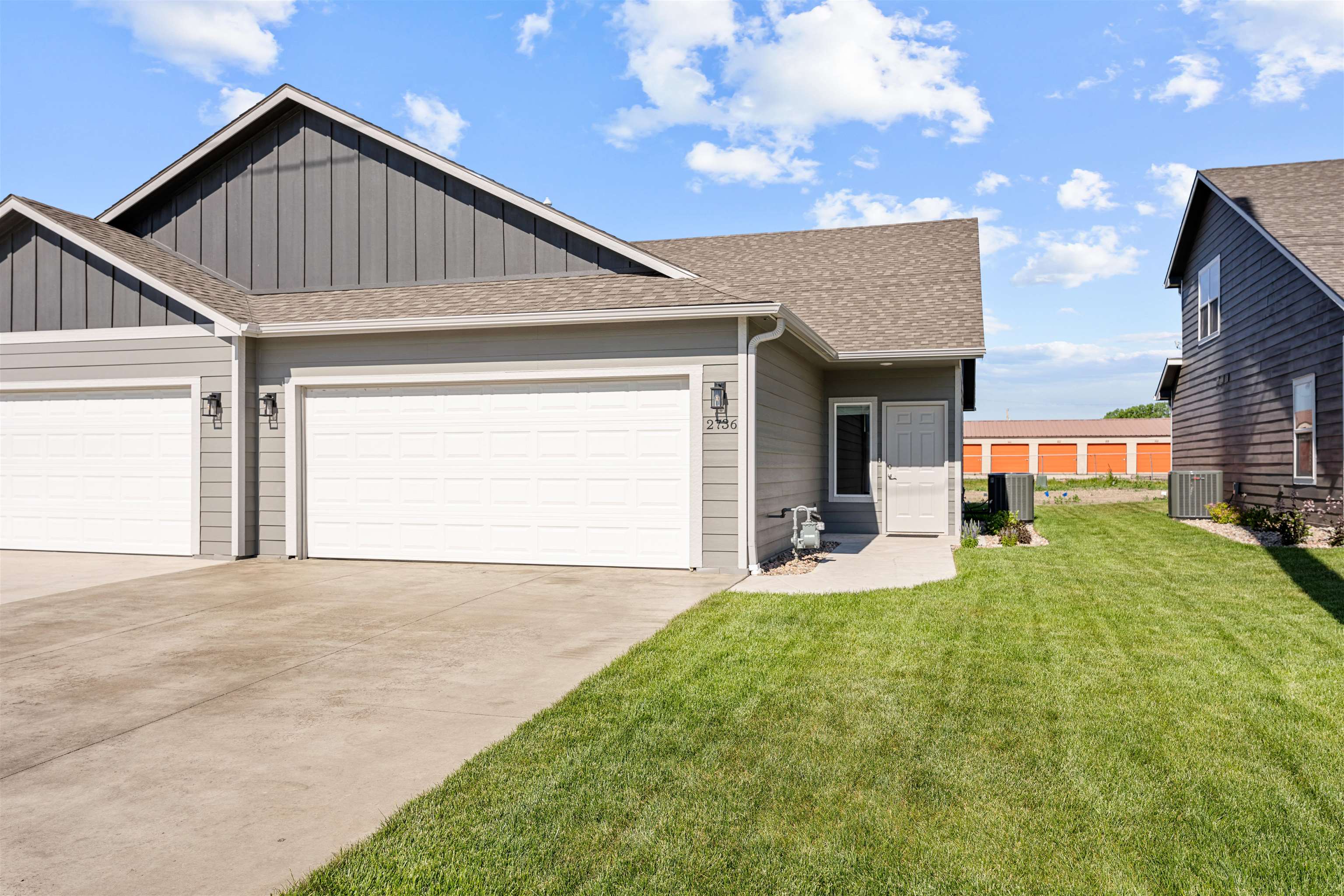 2736 Tim Rogers Ln Property Photo 1