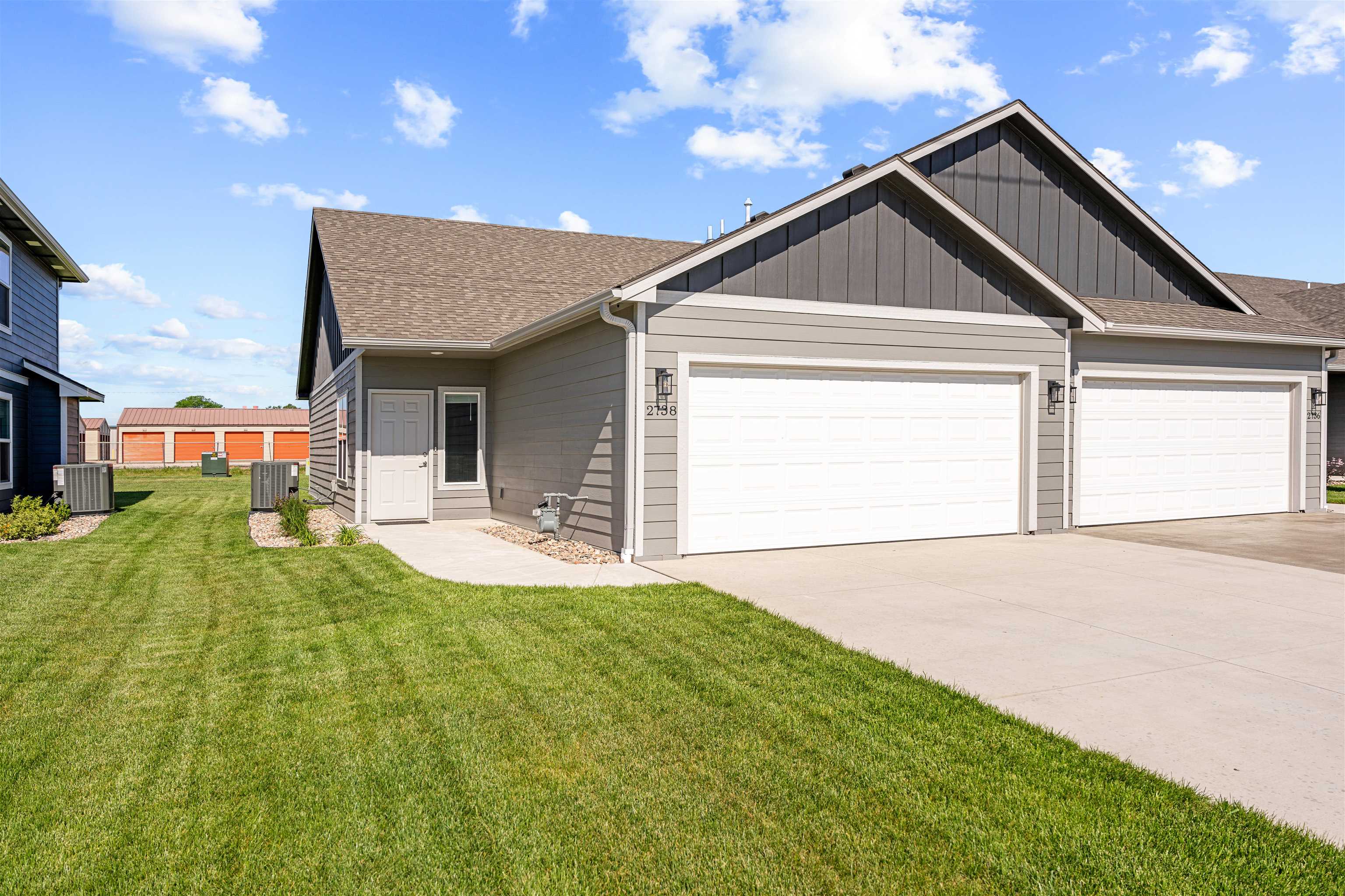 2738 Tim Rogers Ln Property Photo 1